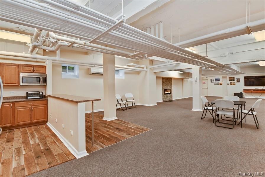 162-41 Powells Cove Boulevard, Unit 1G photo 19