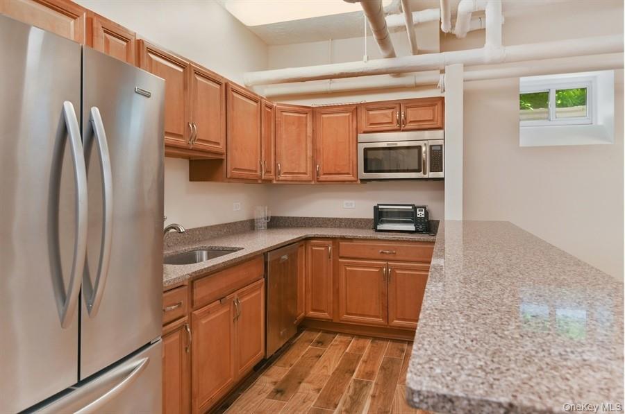 162-41 Powells Cove Boulevard, Unit 1G photo 18