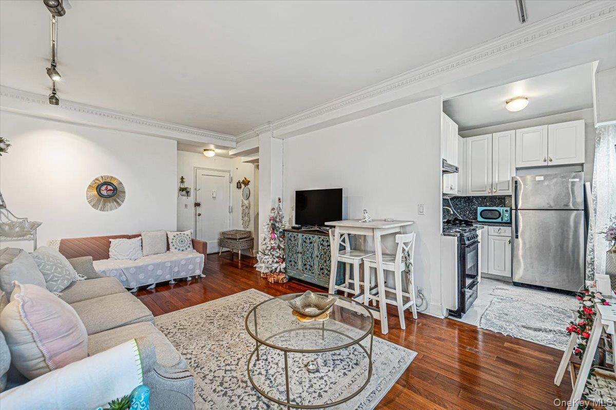99-60 63rd Road, Unit 7S photo 4