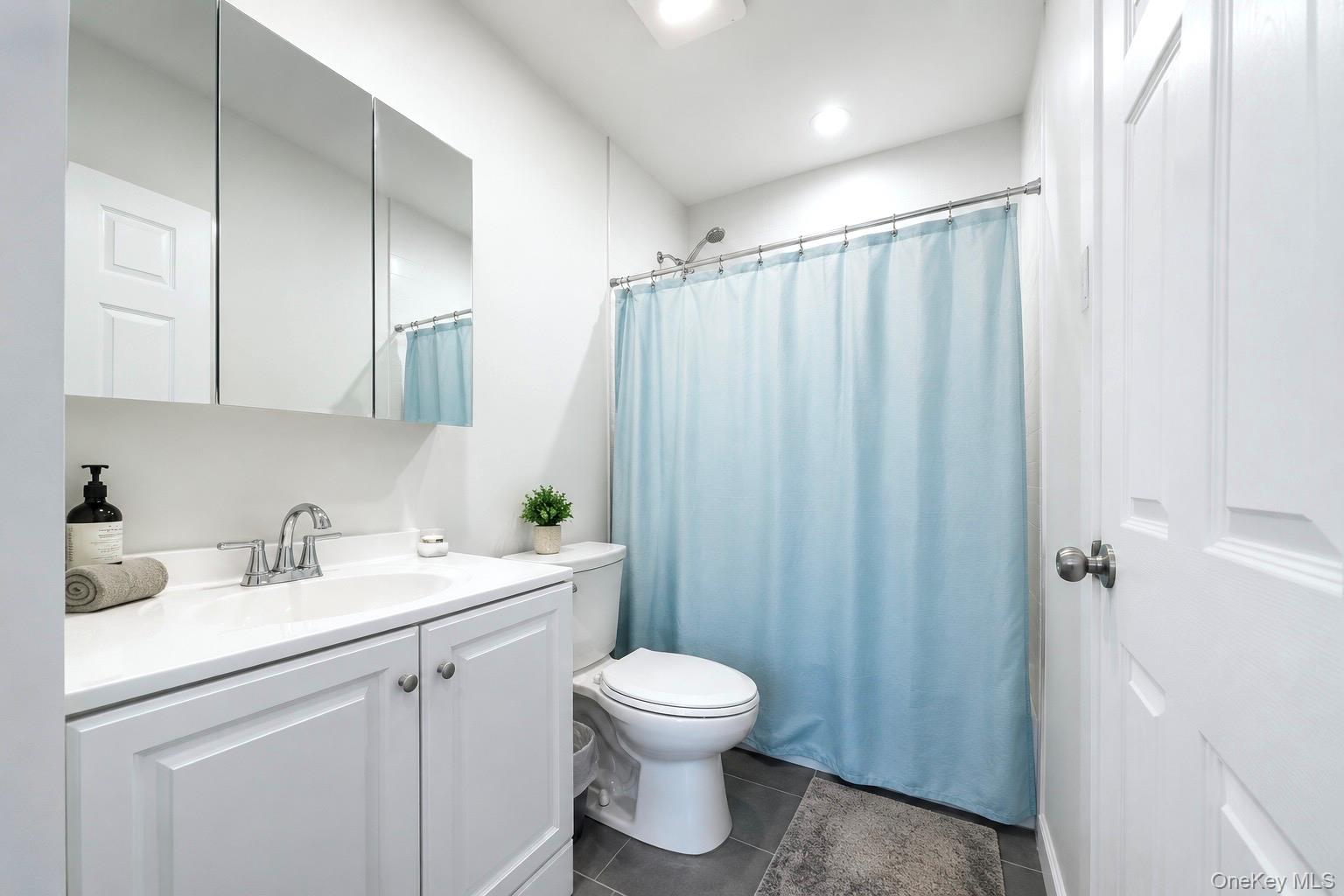 272 Broadway – For Sale photo 2