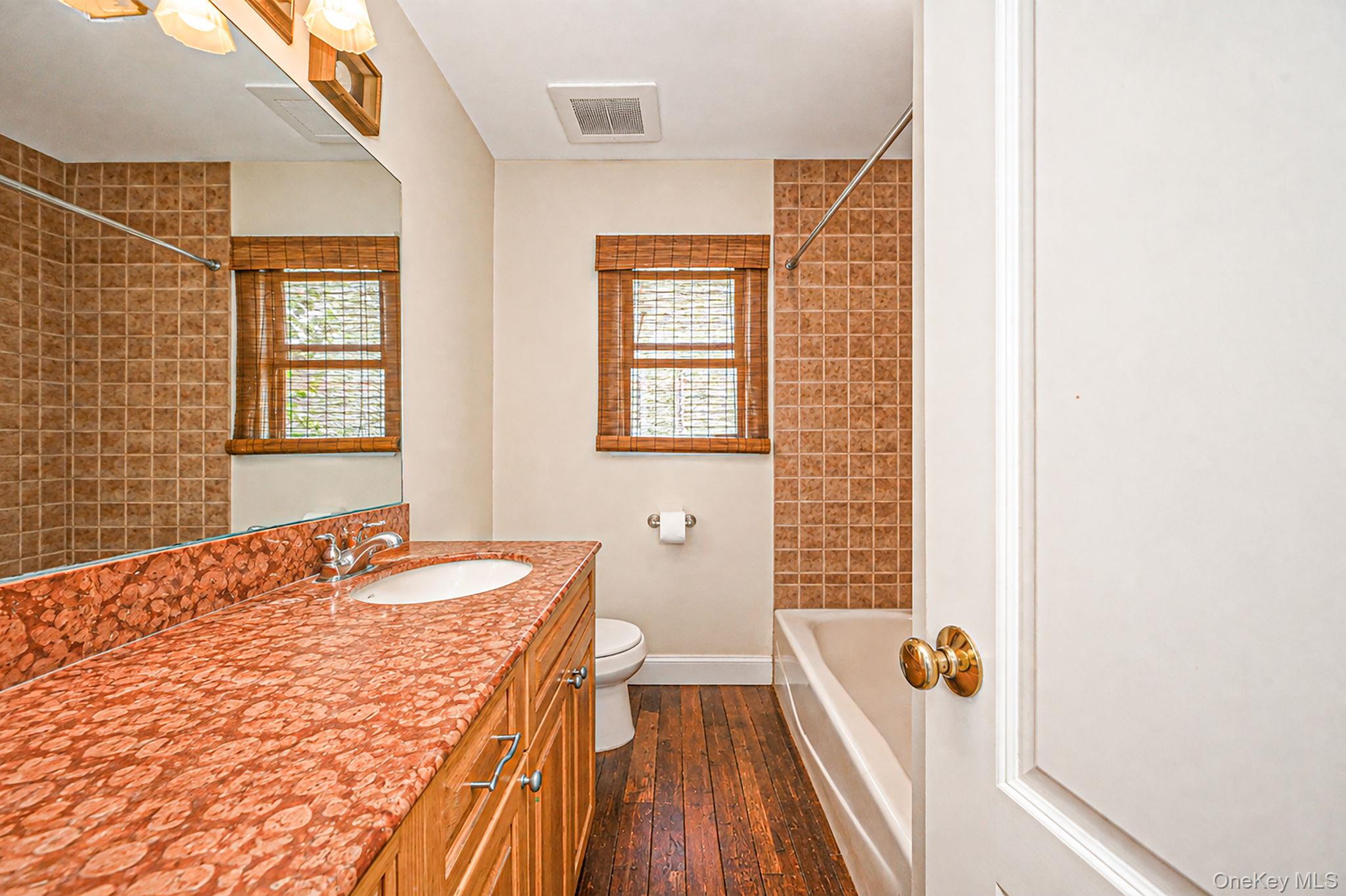 288 Nassau Road – For Sale photo 28