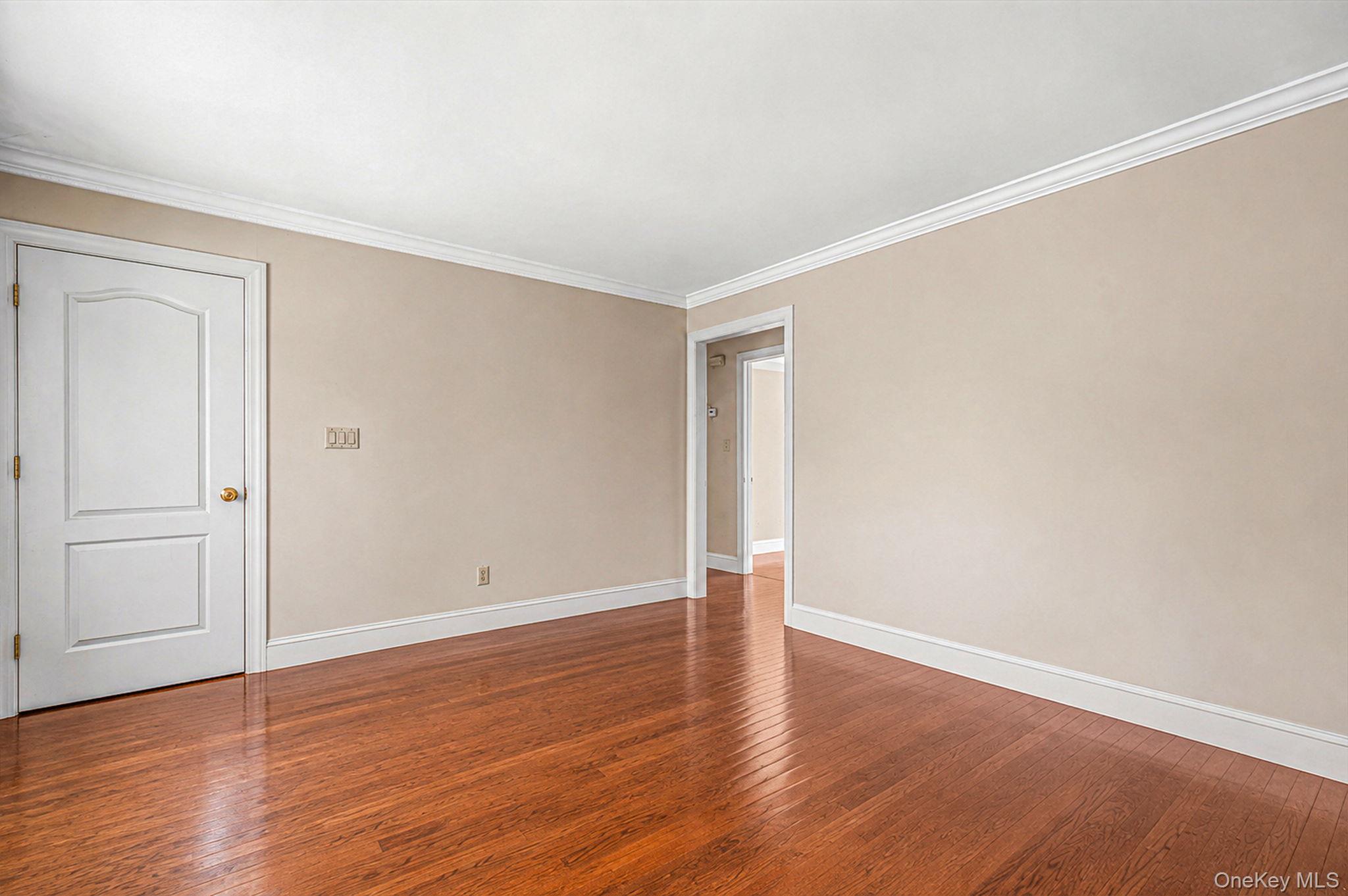 288 Nassau Road – For Sale photo 8