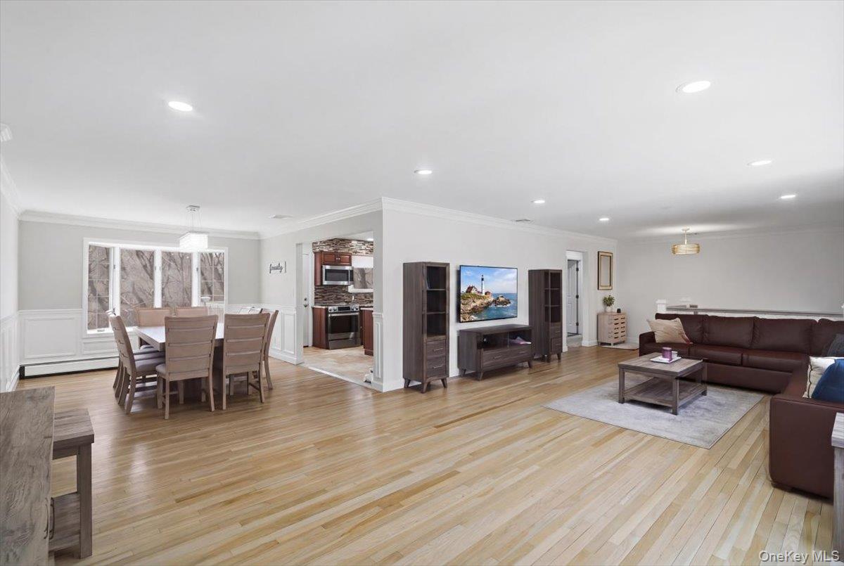 263 Oyster Bay Road – For Rent photo 9