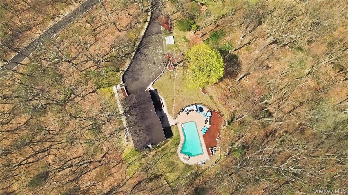 263 Oyster Bay Road – For Rent photo 32