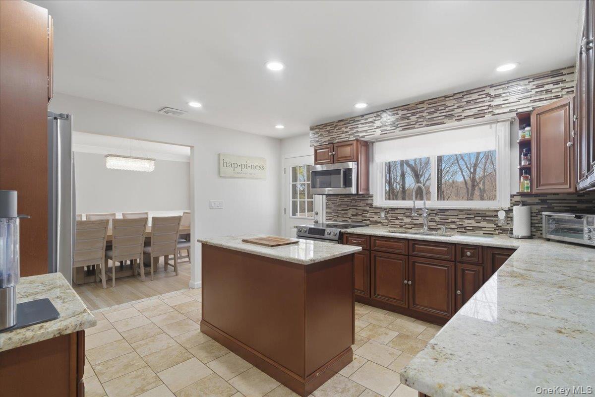 263 Oyster Bay Road – For Rent photo 11