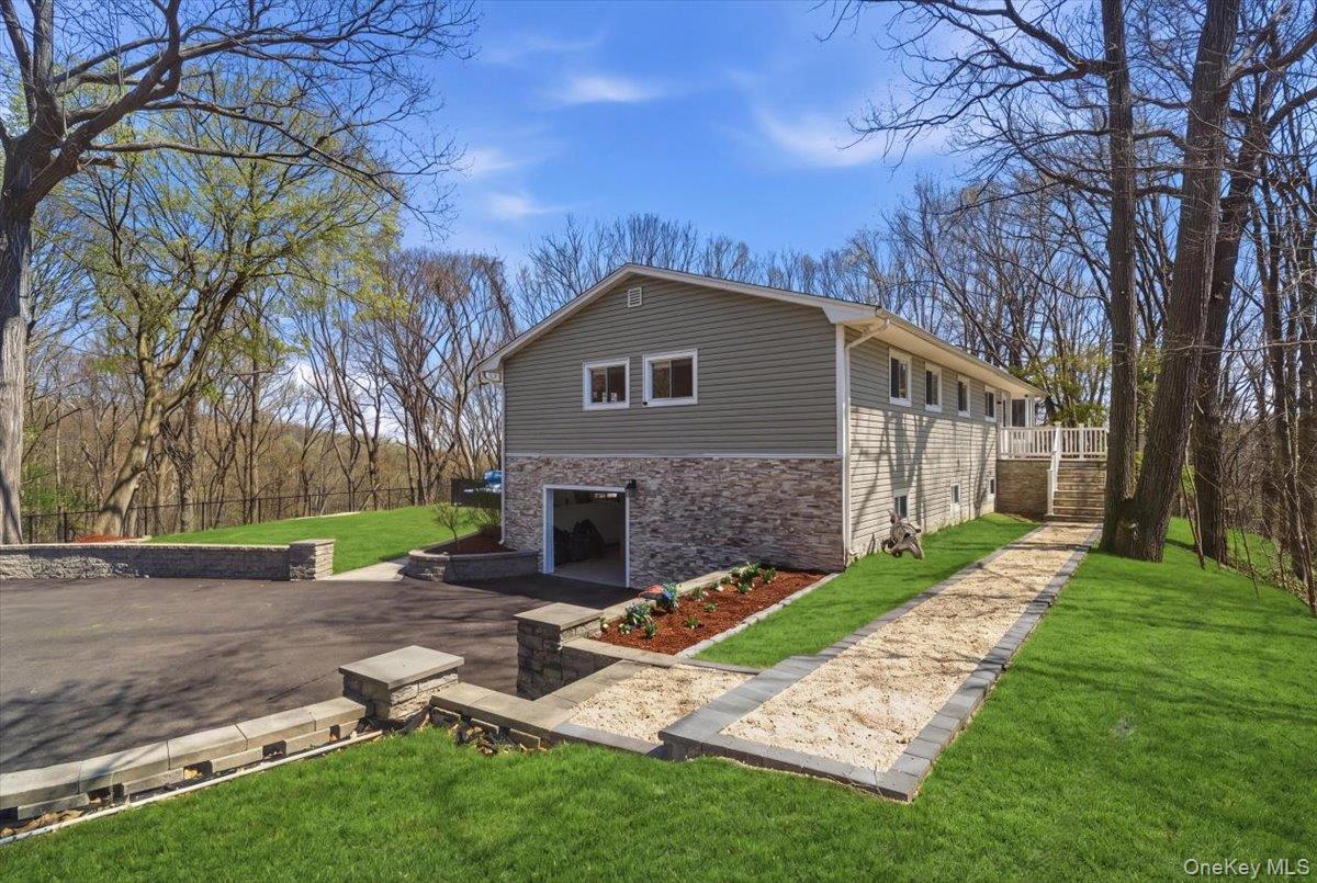 263 Oyster Bay Road – For Rent photo 41