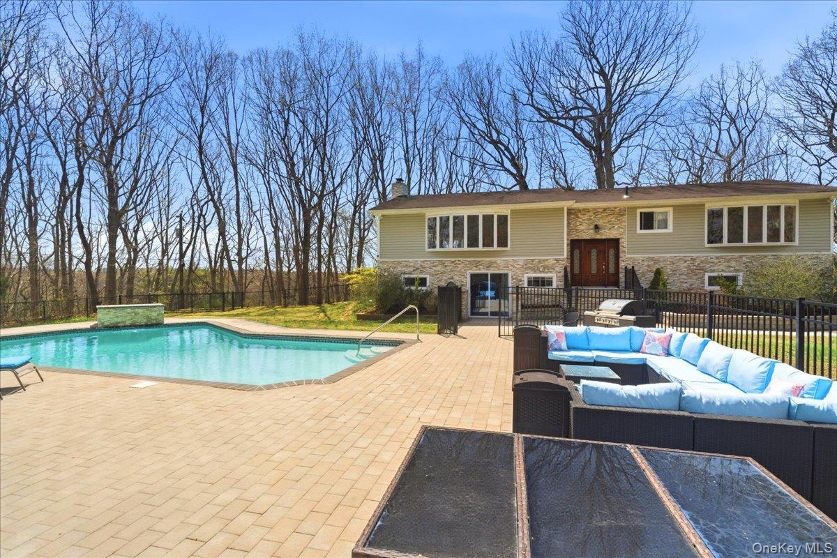 263 Oyster Bay Road – For Rent photo 39