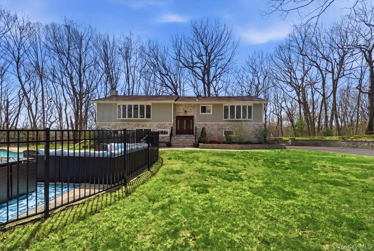 263 Oyster Bay Road – For Rent photo 3