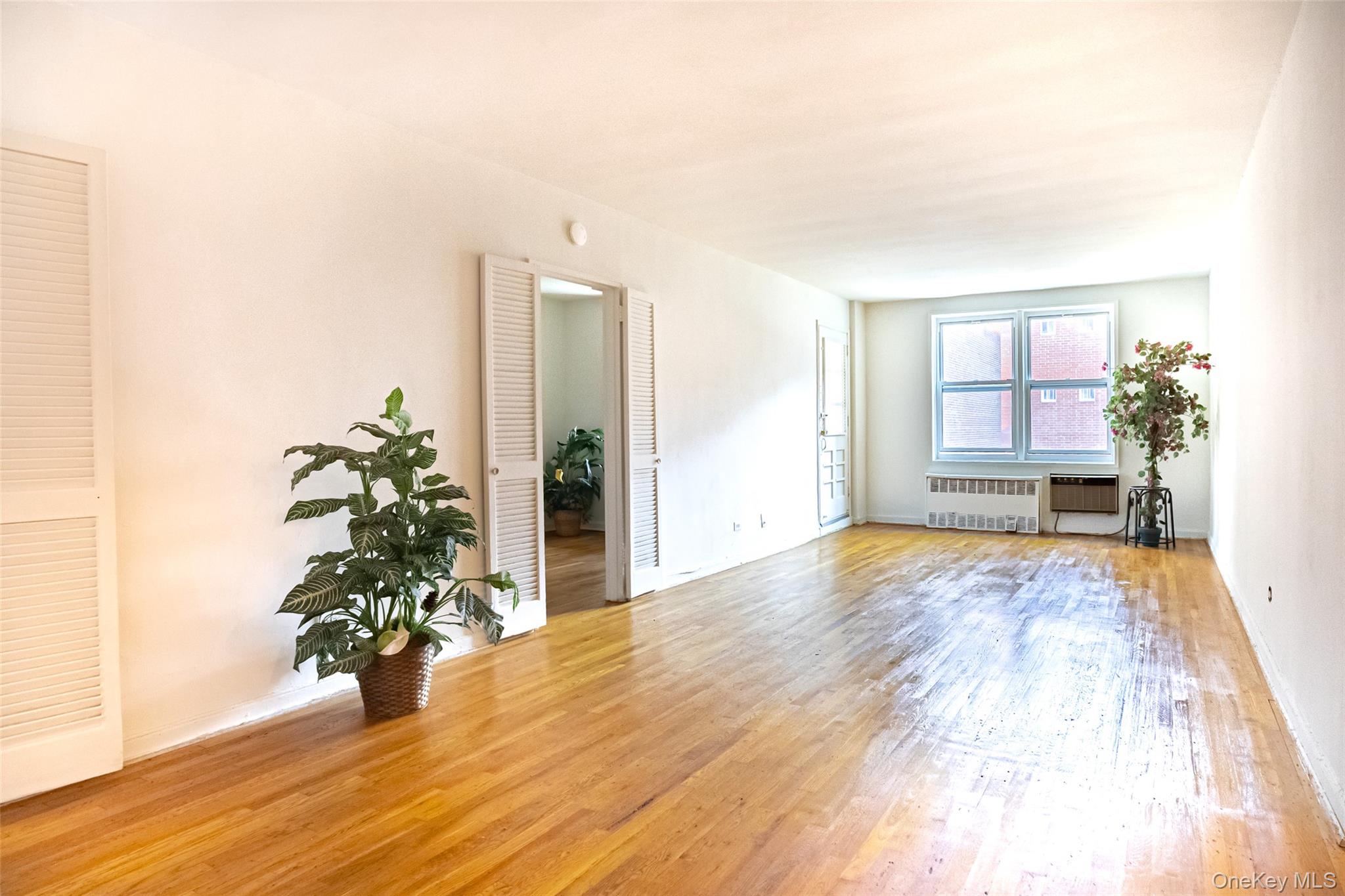 144-30 Sanford Avenue, Unit 2N photo 4