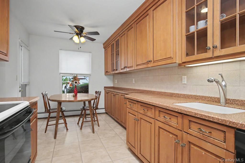 969 Sierra Vista Lane – For Sale photo 4