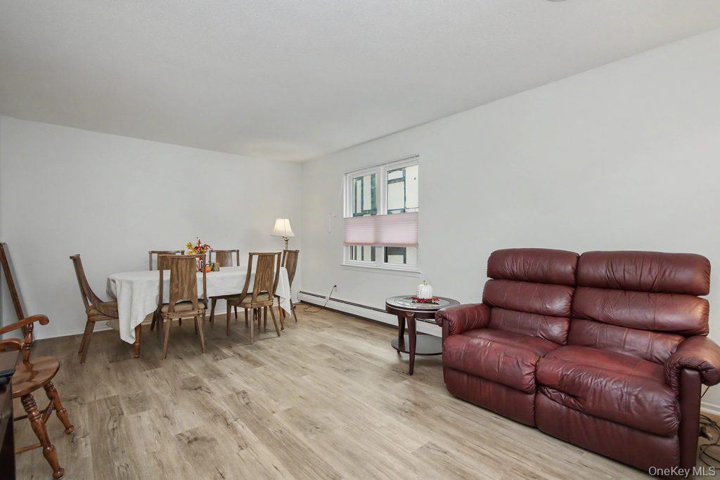 969 Sierra Vista Lane – For Sale photo 9