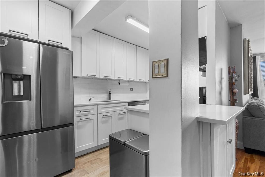 5425 Valles Avenue, Unit 3F photo 15