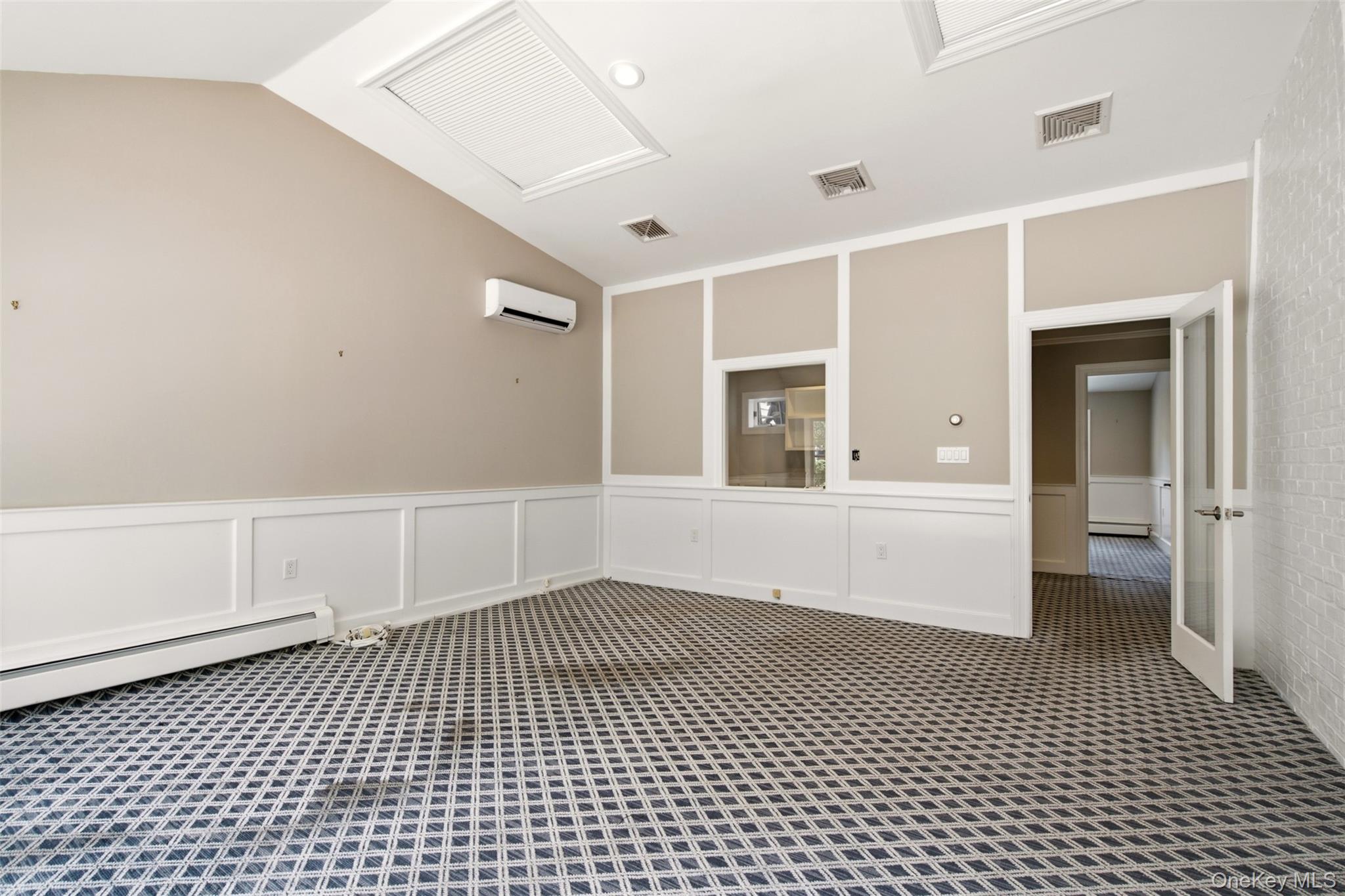 37 Main Street – For Rent photo 8