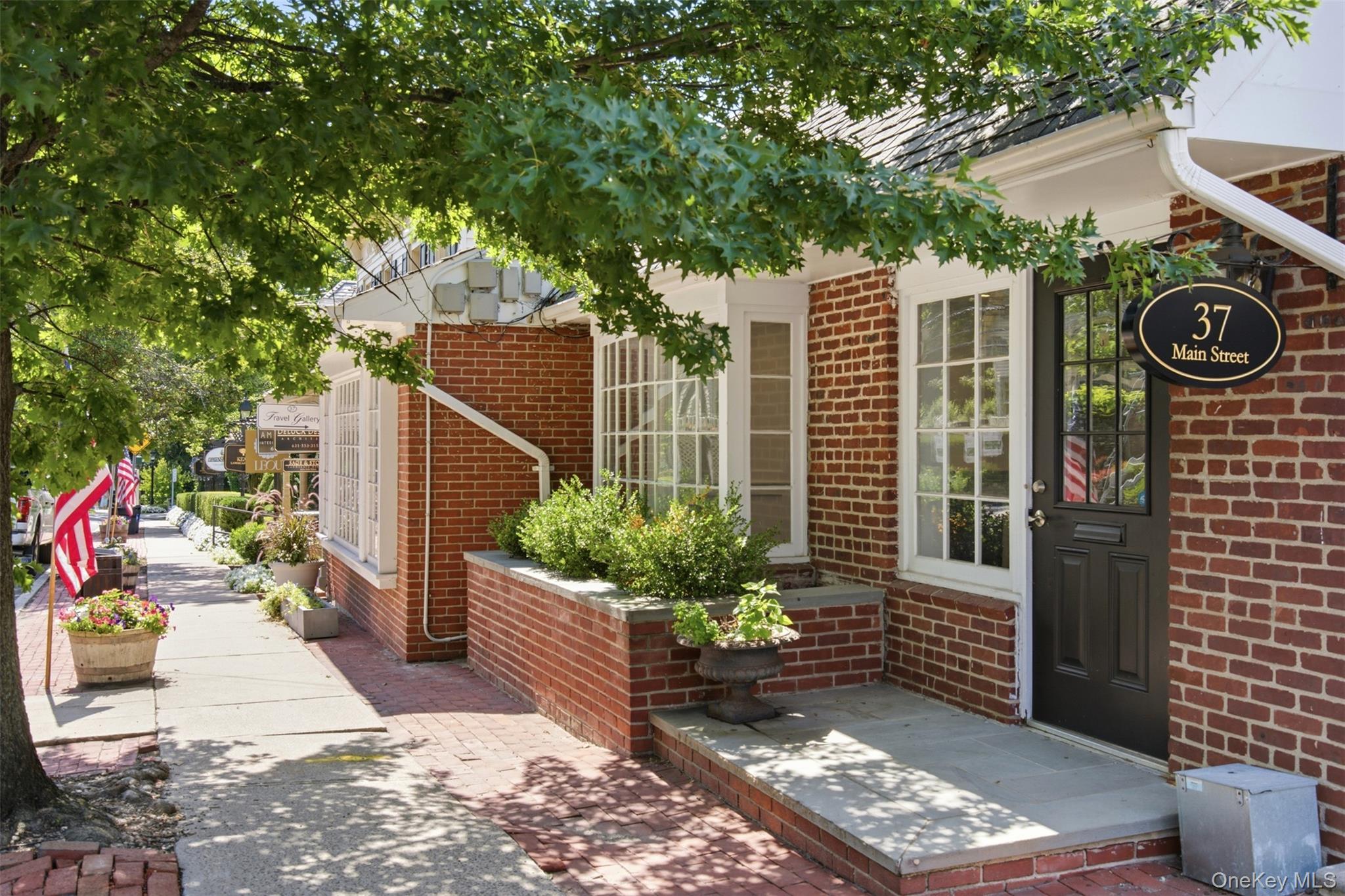 37 Main Street – For Rent photo 2