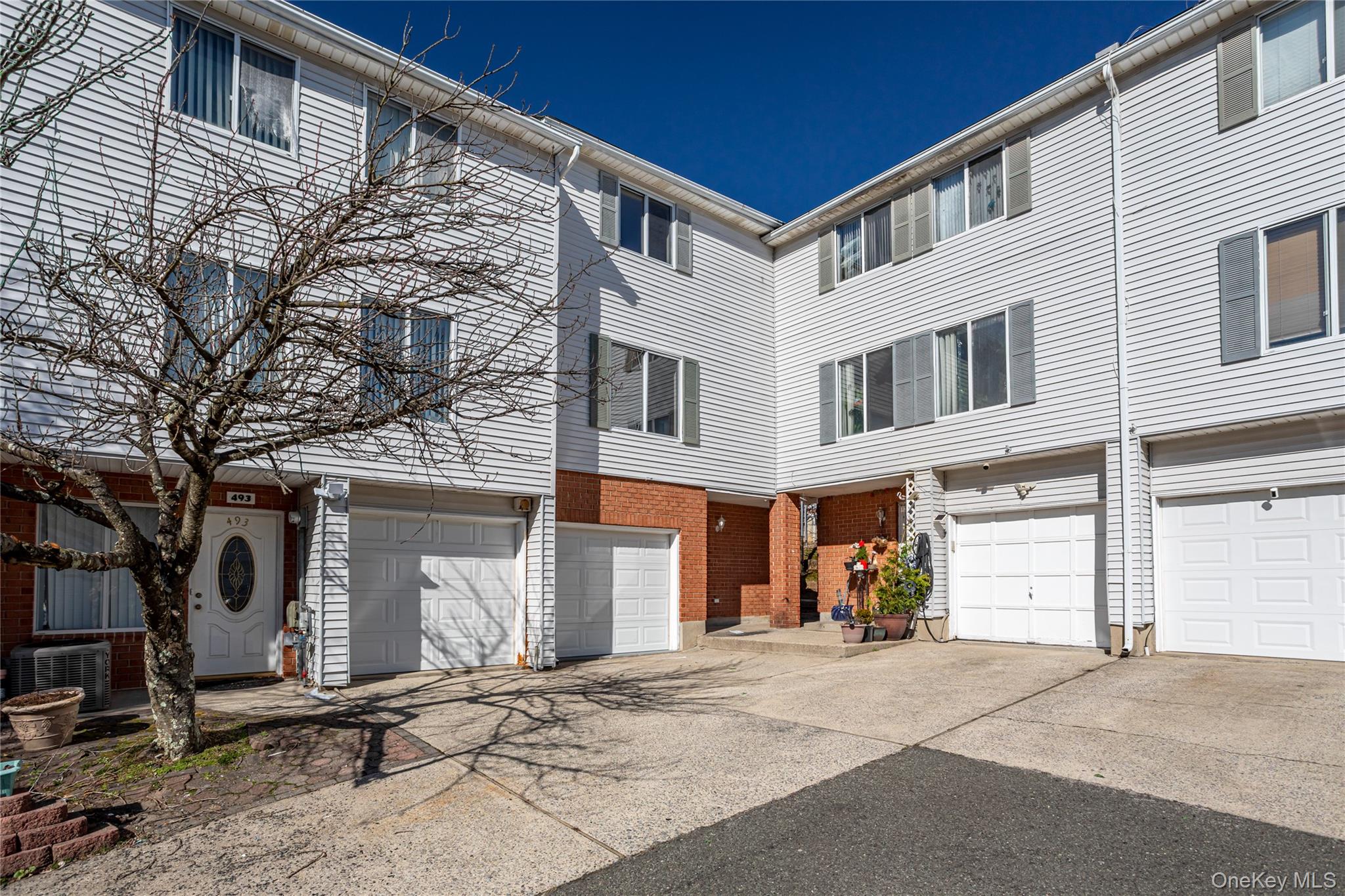 491 Ilyssa Way – For Sale