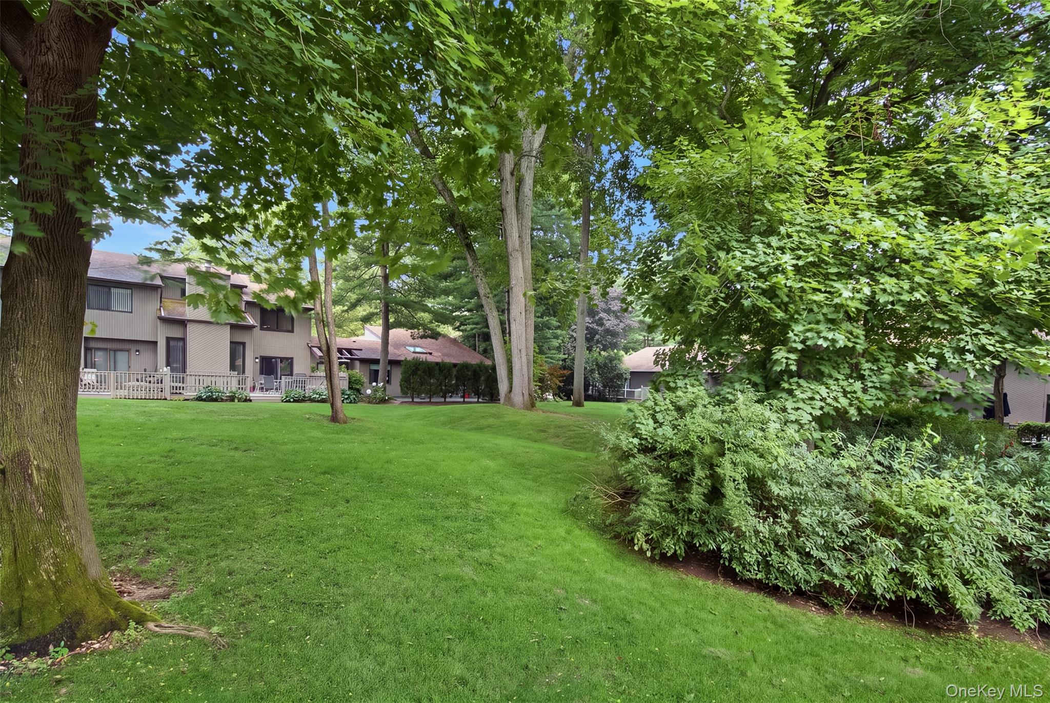 42 Country Club Drive – For Sale photo 39