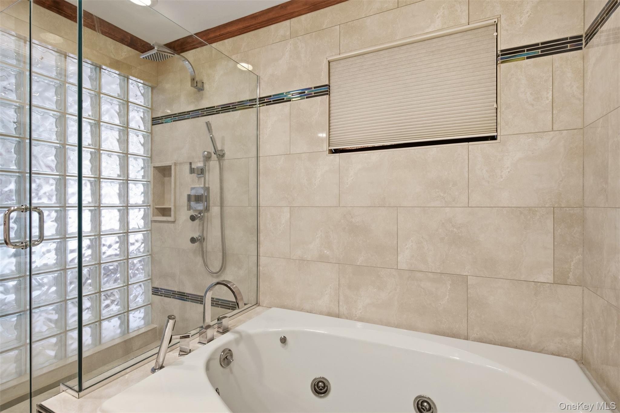 42 Country Club Drive – For Sale photo 31