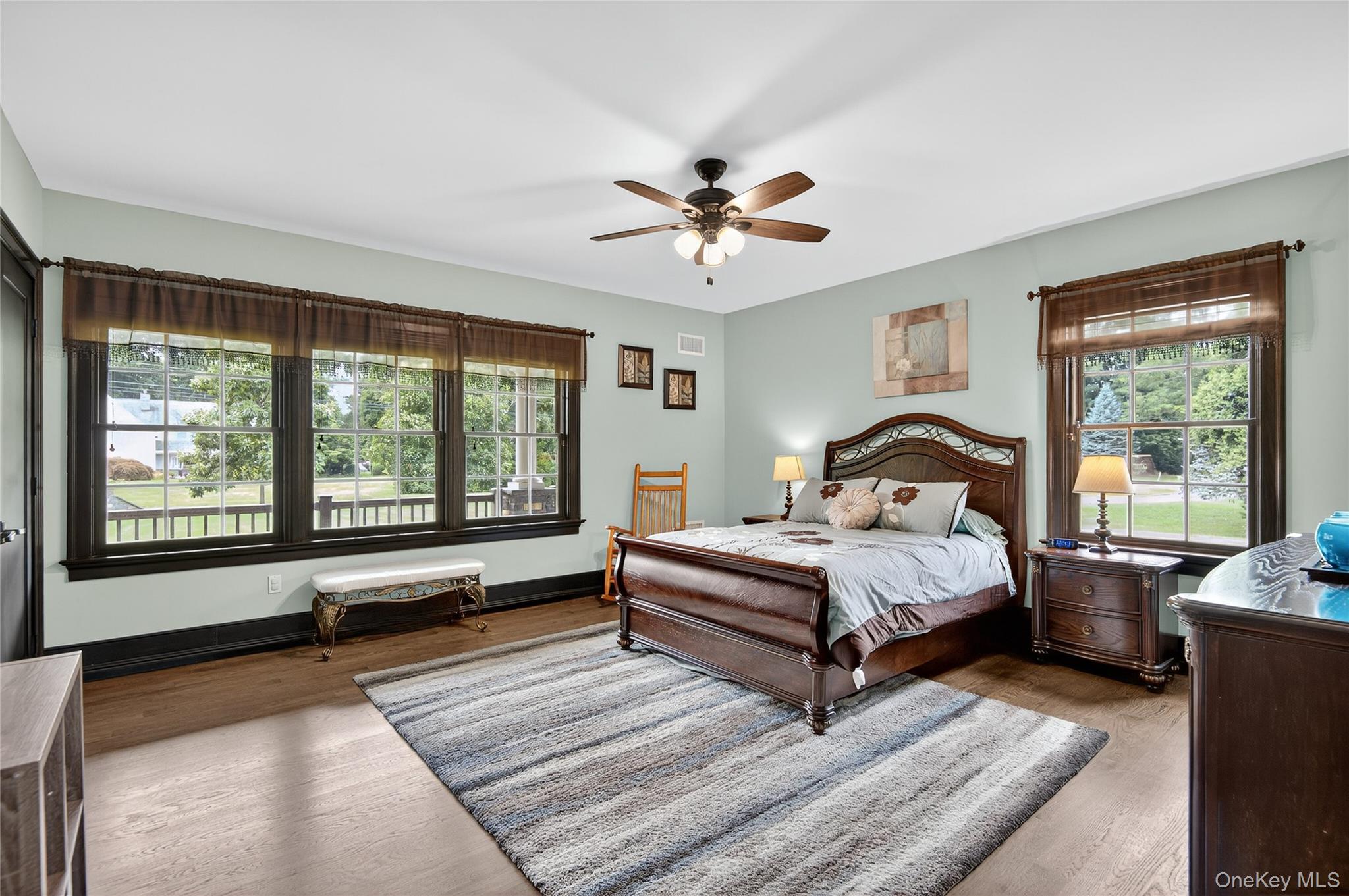 23 Gloria Lane – For Sale photo 17