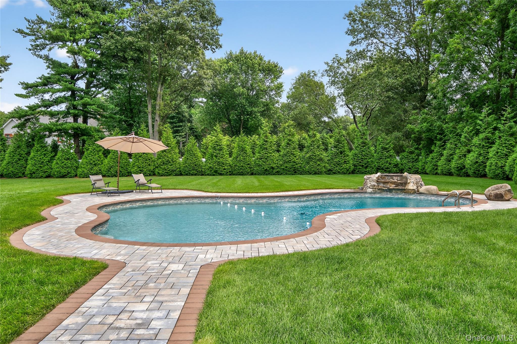 23 Gloria Lane – For Sale photo 39