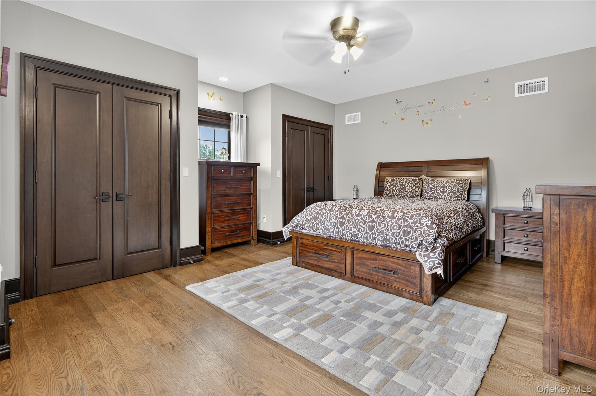 23 Gloria Lane – For Sale photo 34