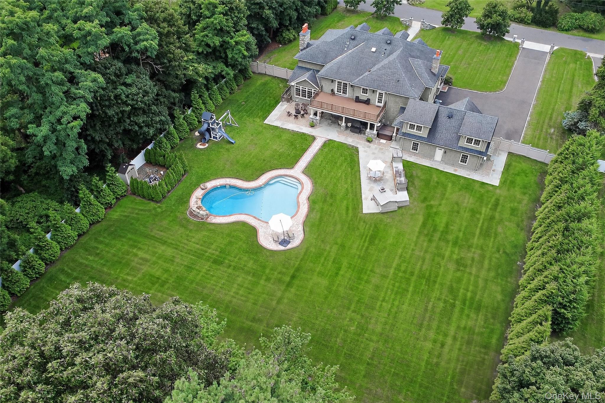 23 Gloria Lane – For Sale photo 47