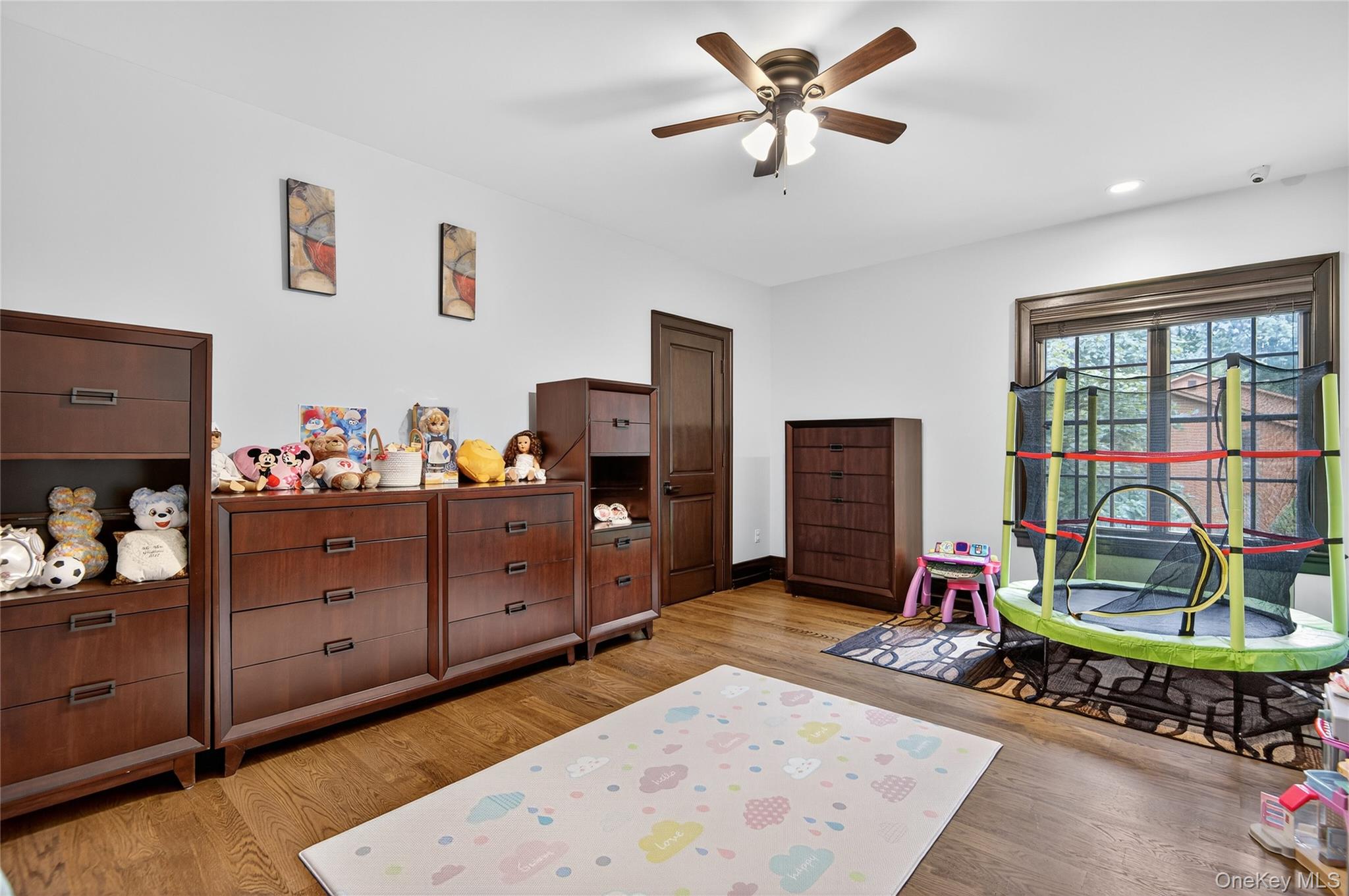 23 Gloria Lane – For Sale photo 31