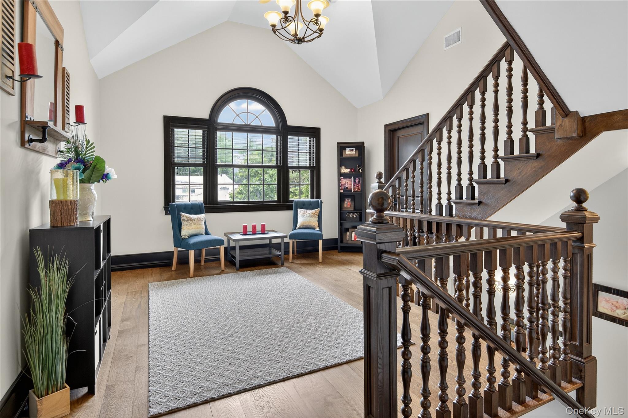 23 Gloria Lane – For Sale photo 21
