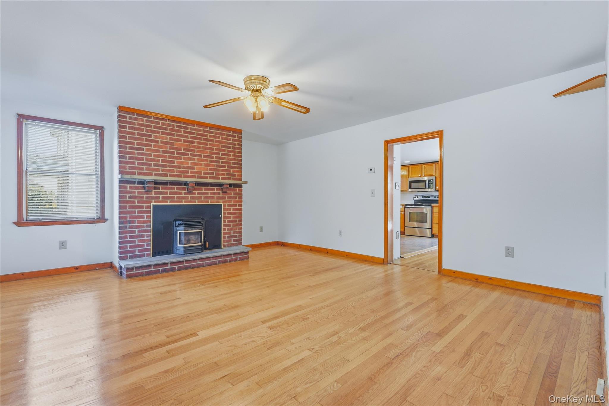 9 Maple Street – For Sale photo 4