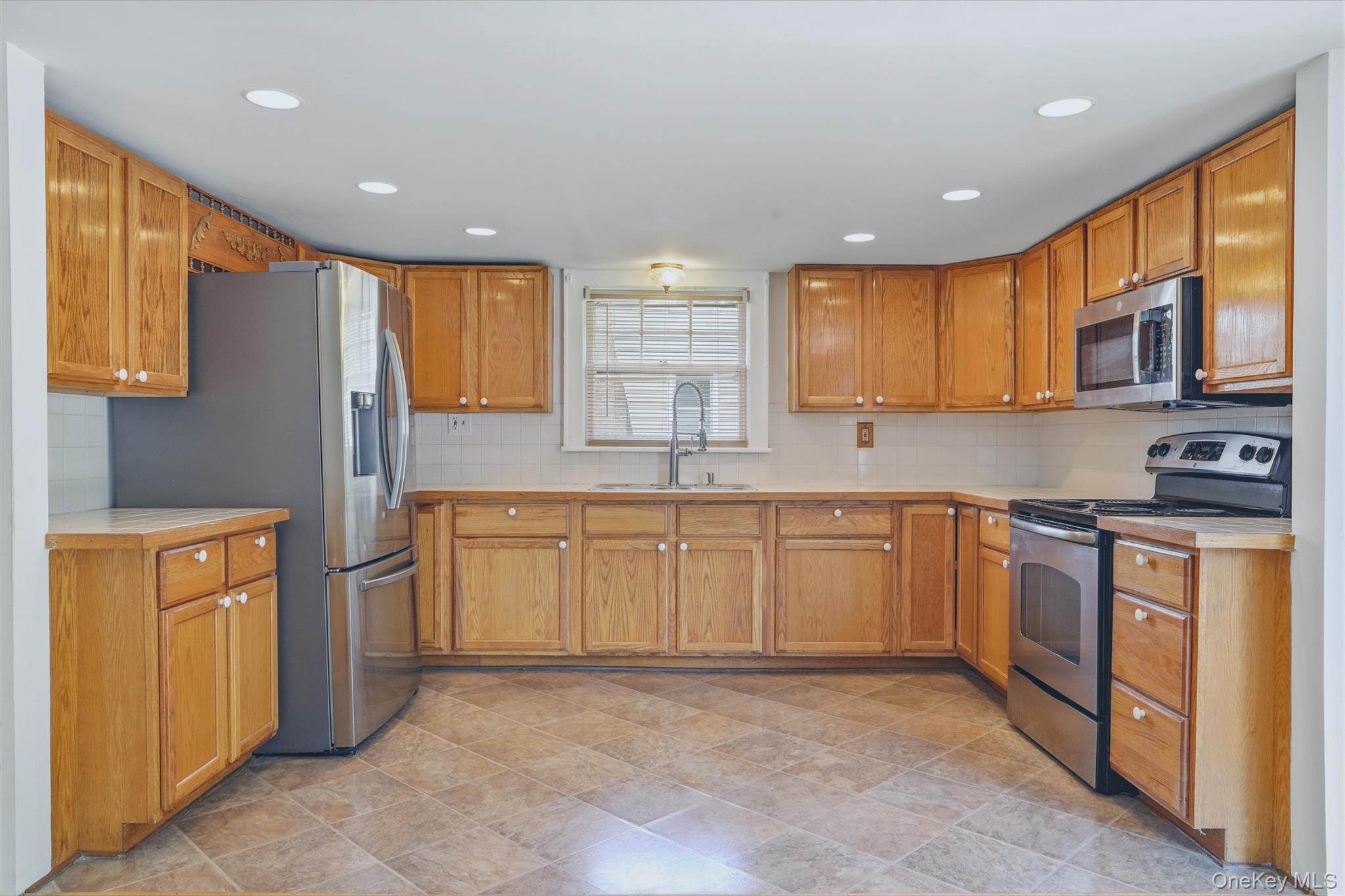9 Maple Street – For Sale photo 9