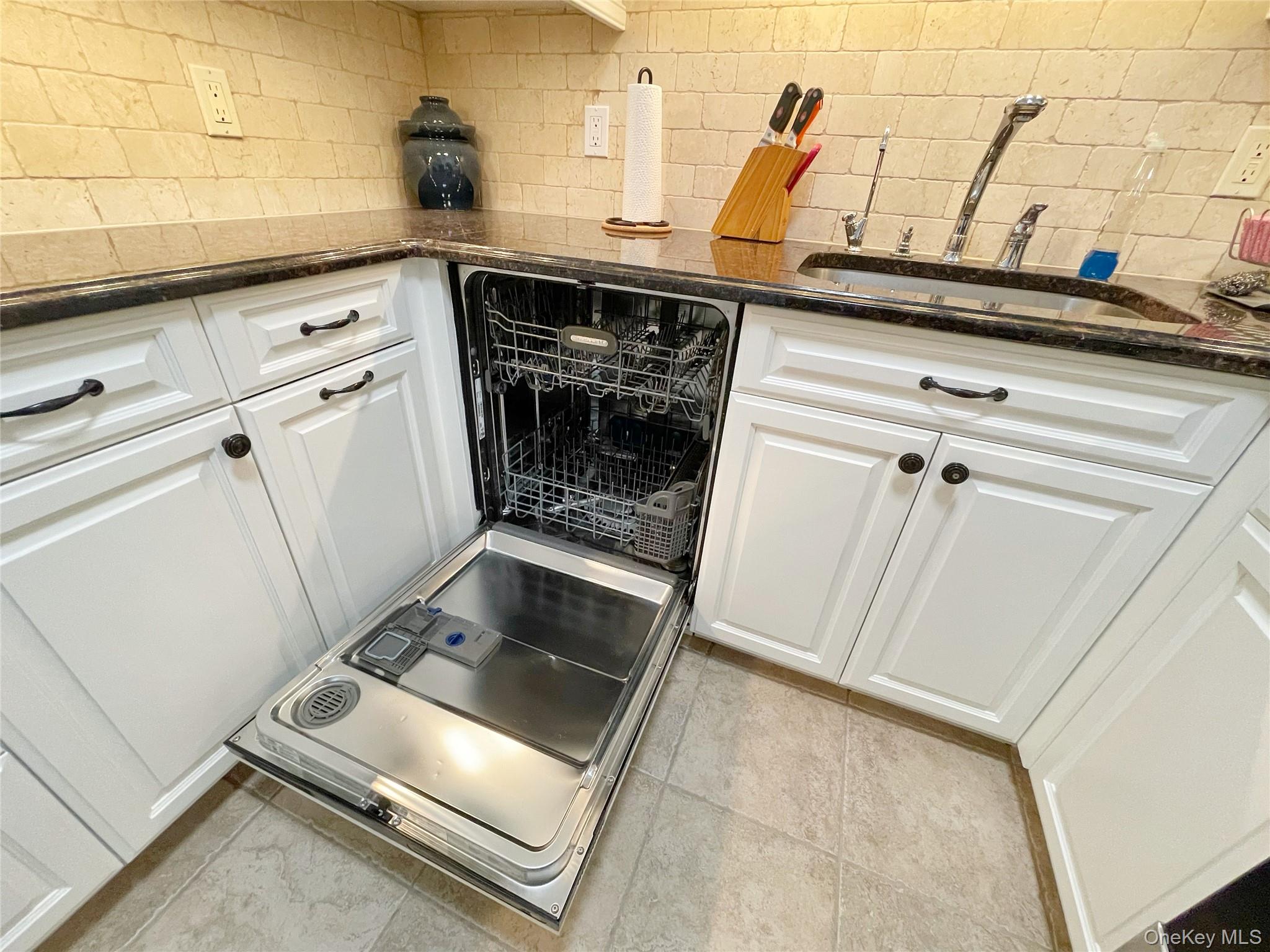 10 Cottage Place, Unit 10G photo 11