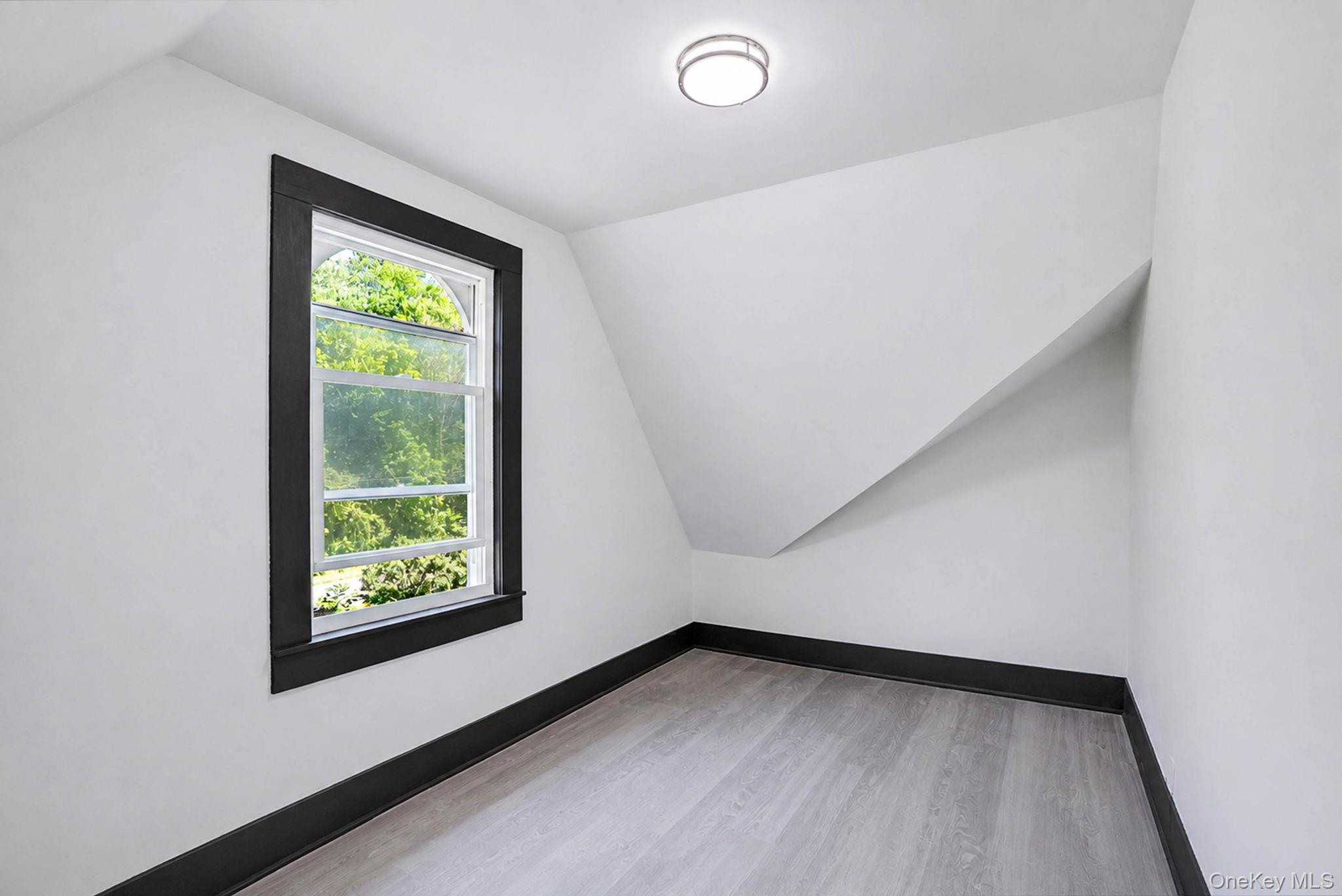 180 Quaker Street – For Sale photo 37