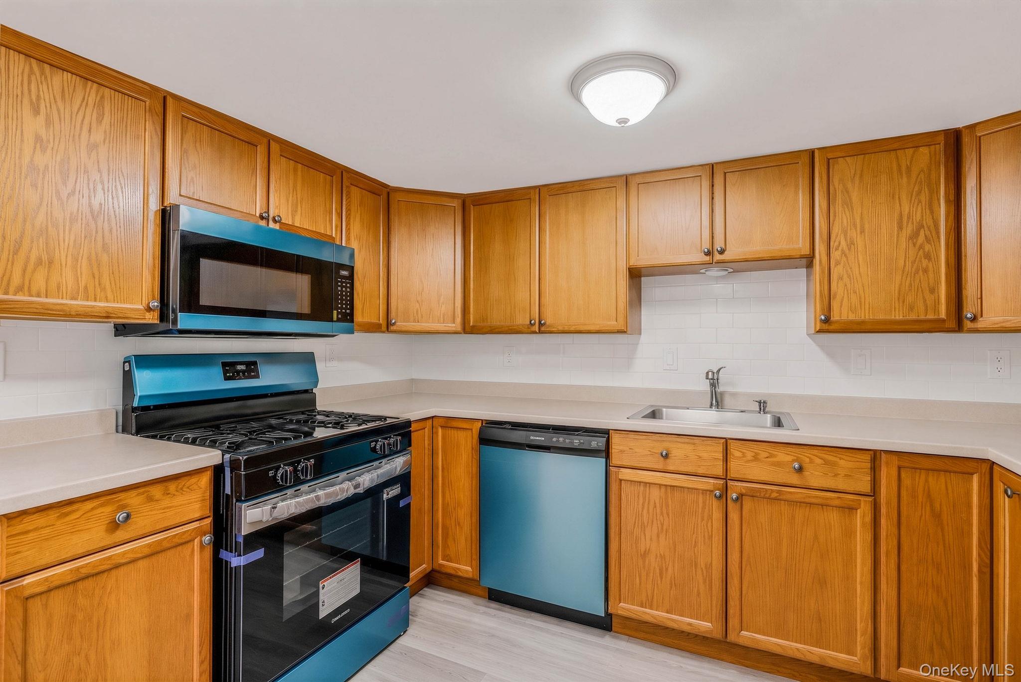 180 Quaker Street – For Sale photo 17