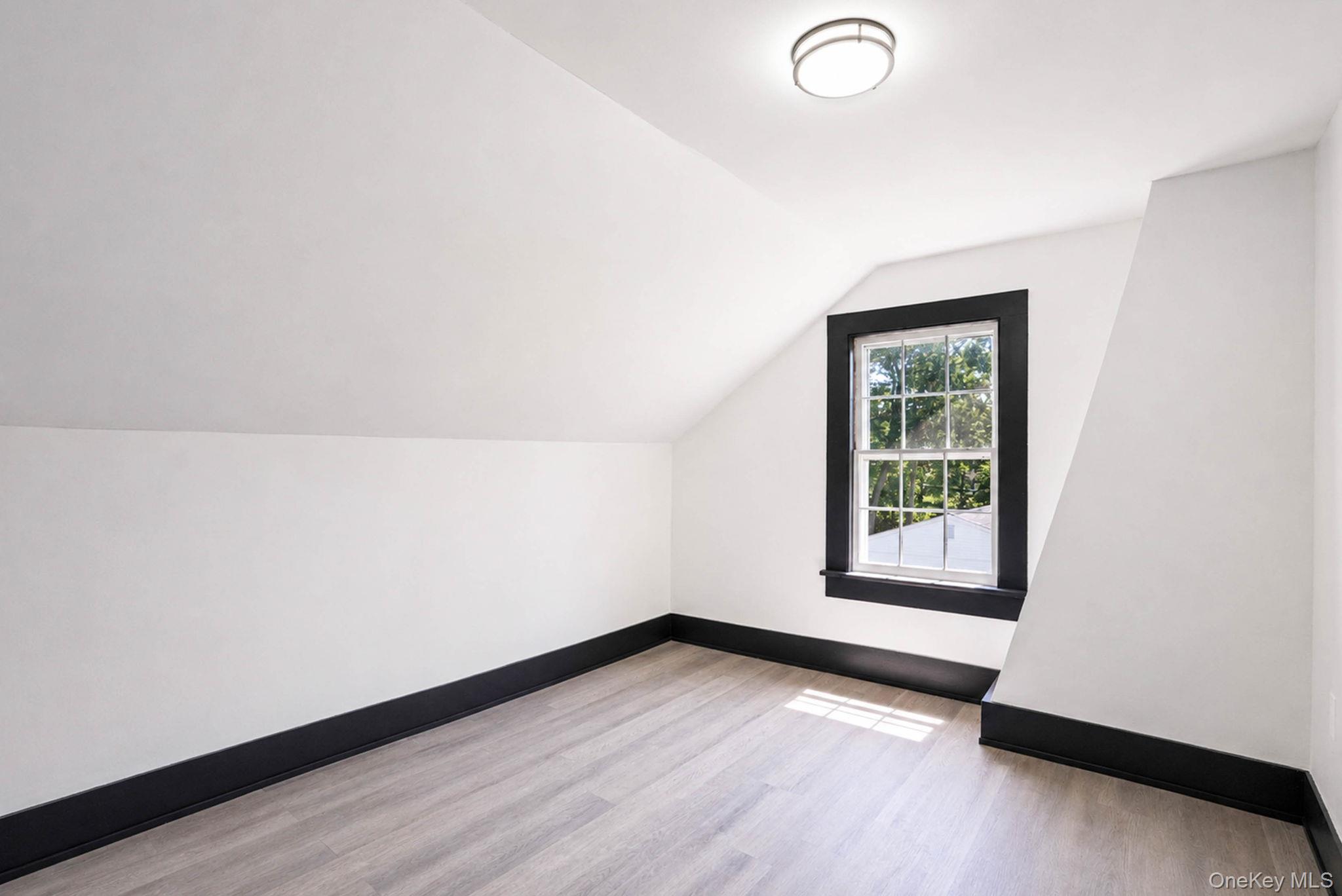 180 Quaker Street – For Sale photo 34