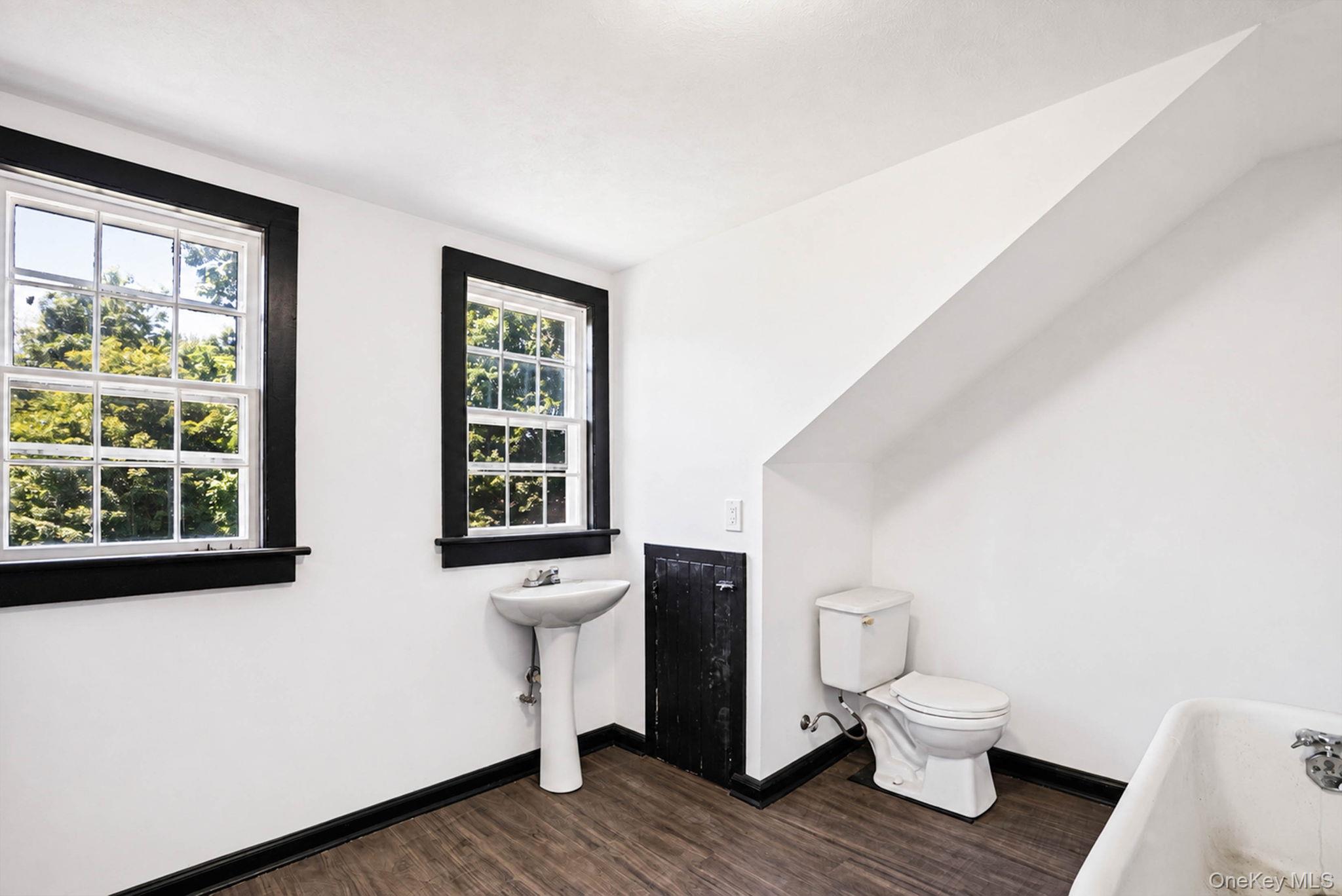 180 Quaker Street – For Sale photo 42