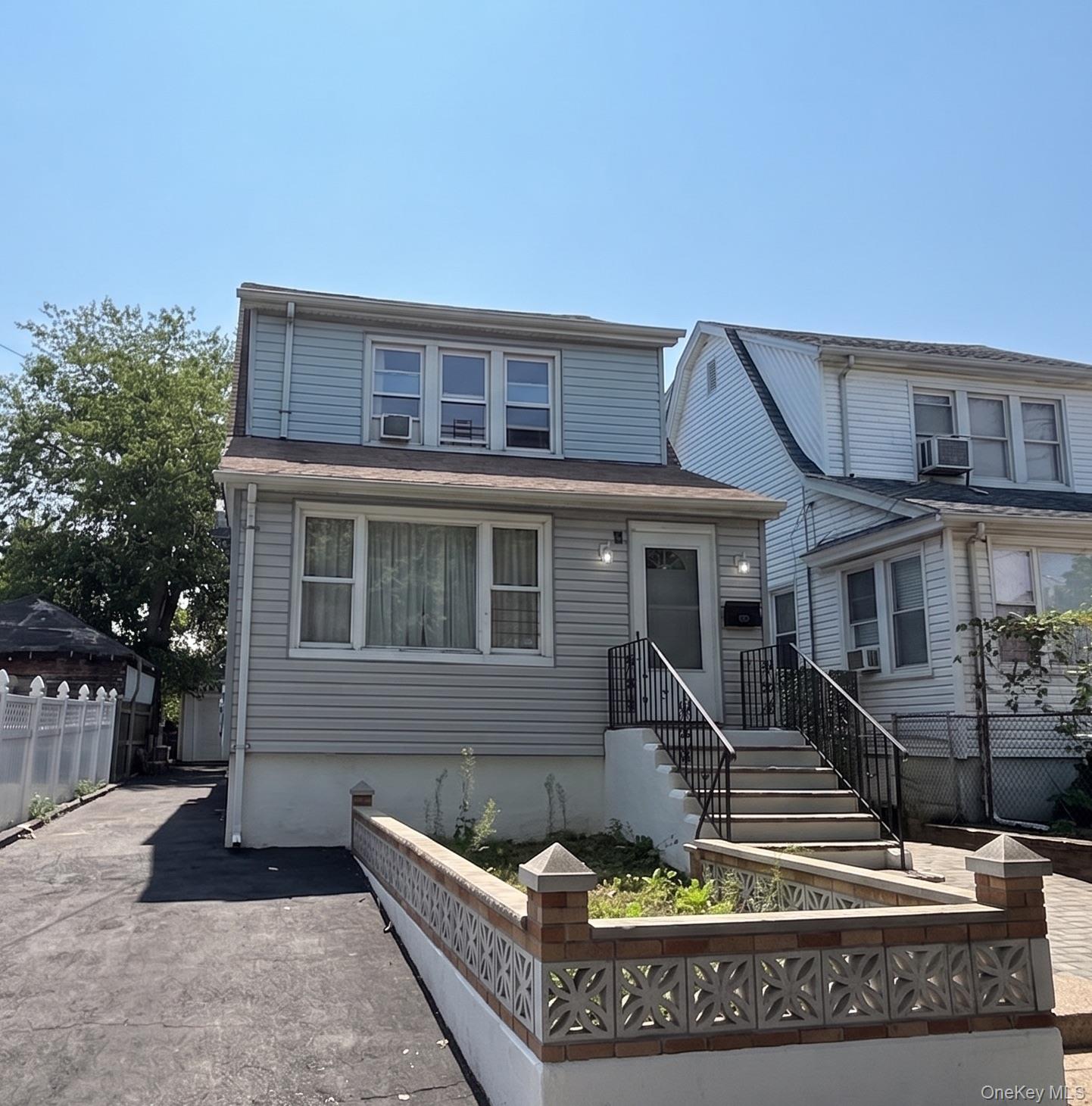 10980 141st Street – For Sale