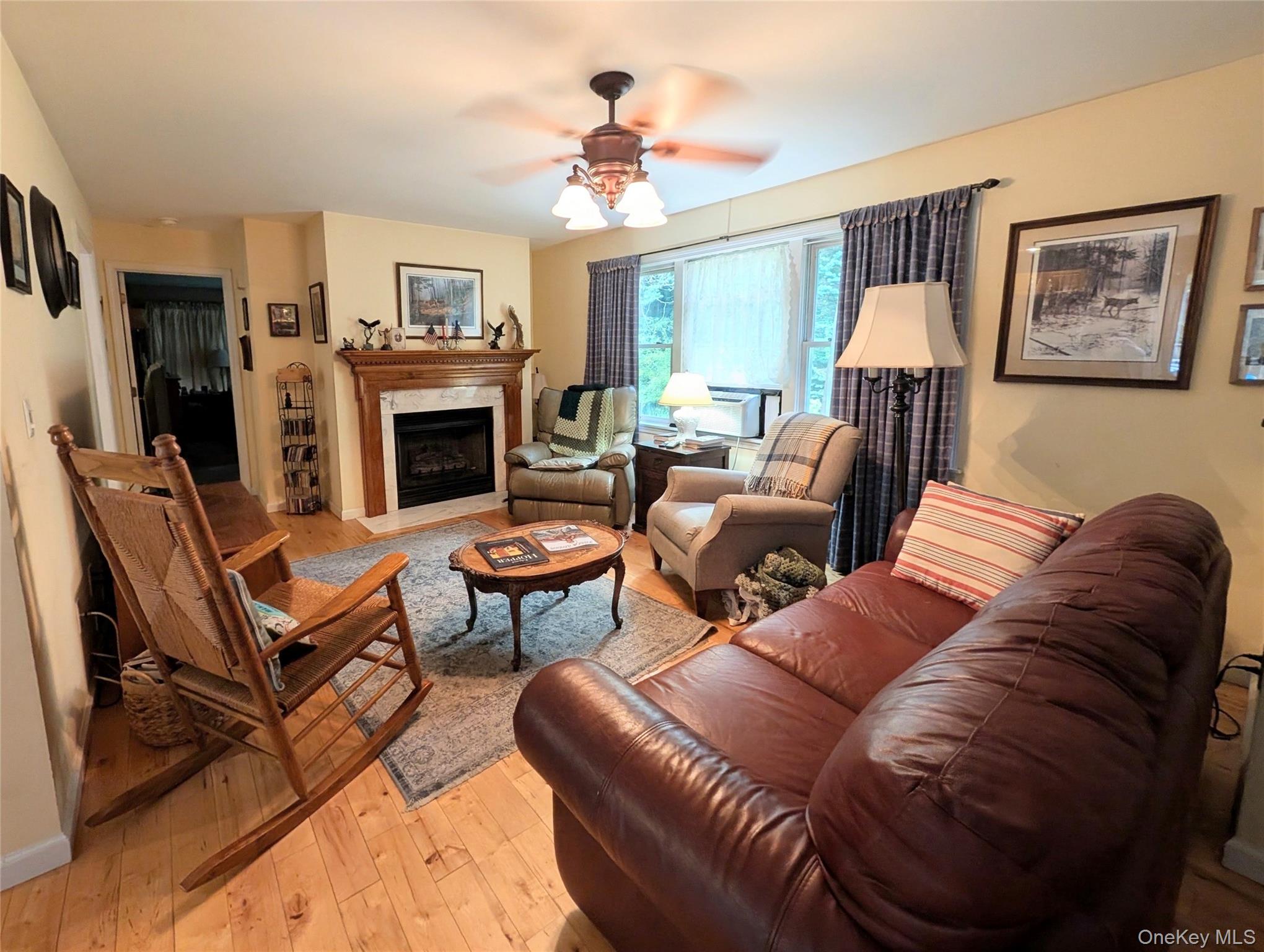 38 Hoffman – For Sale photo 8