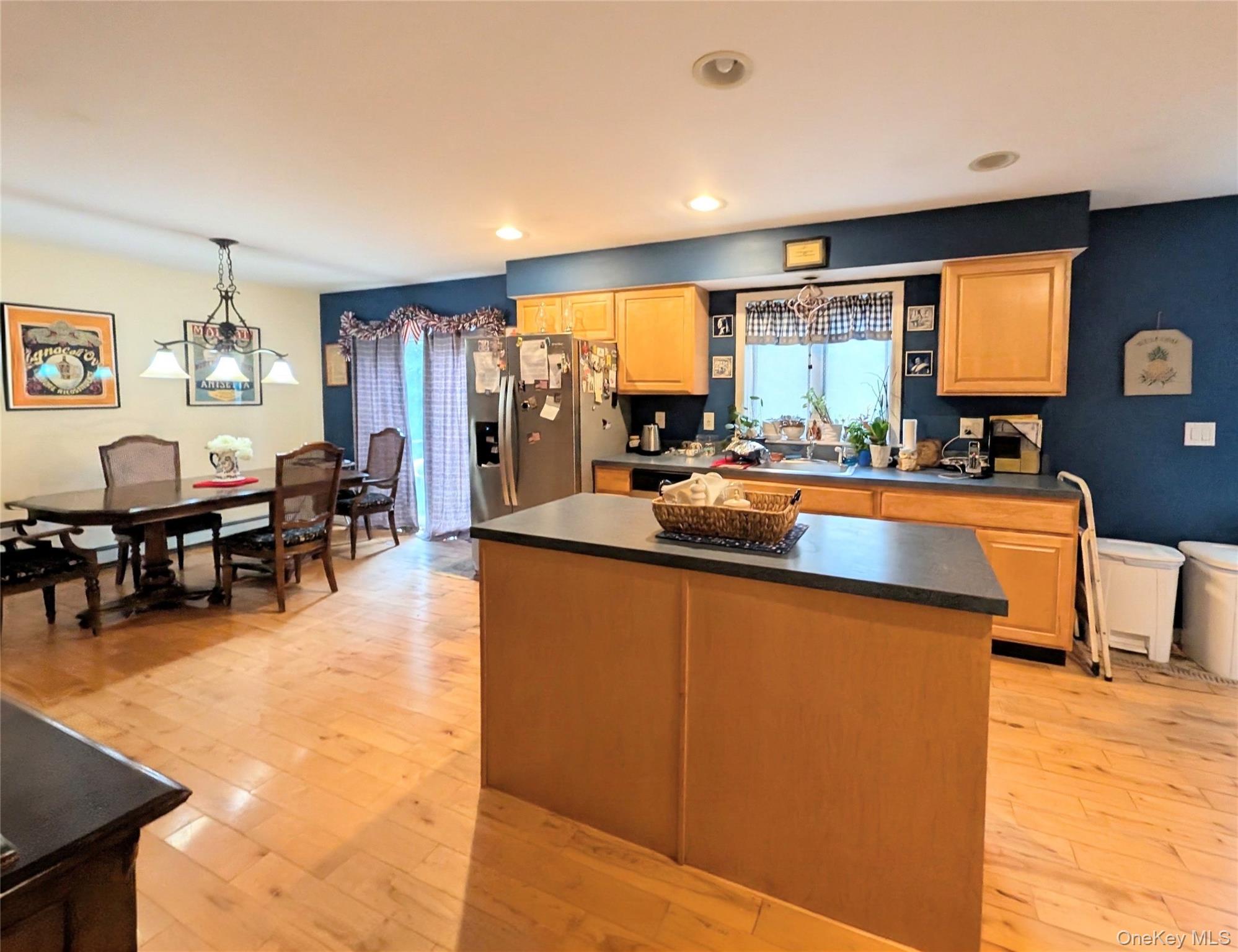 38 Hoffman – For Sale photo 12