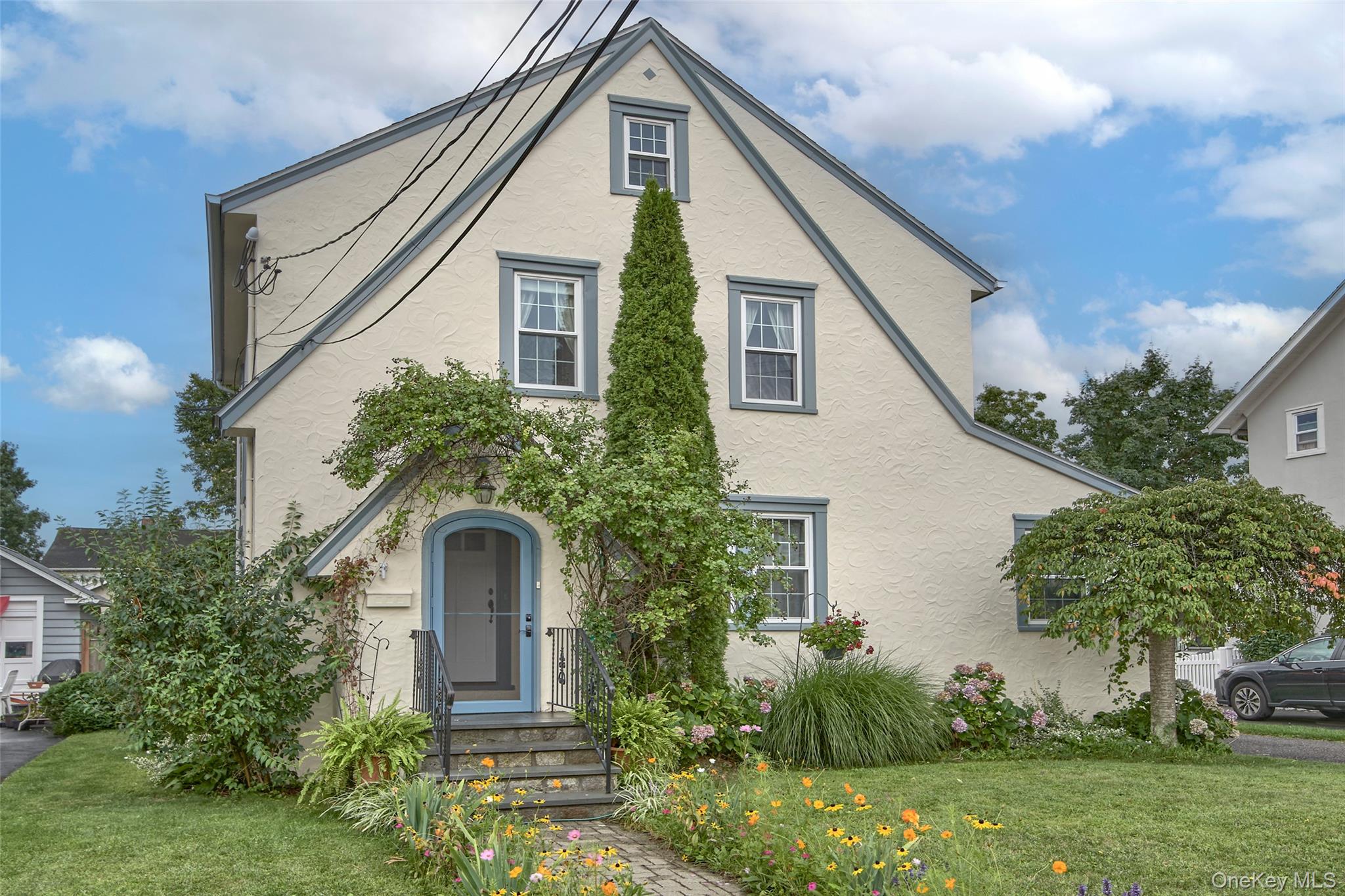 59 Adams Avenue – For Sale