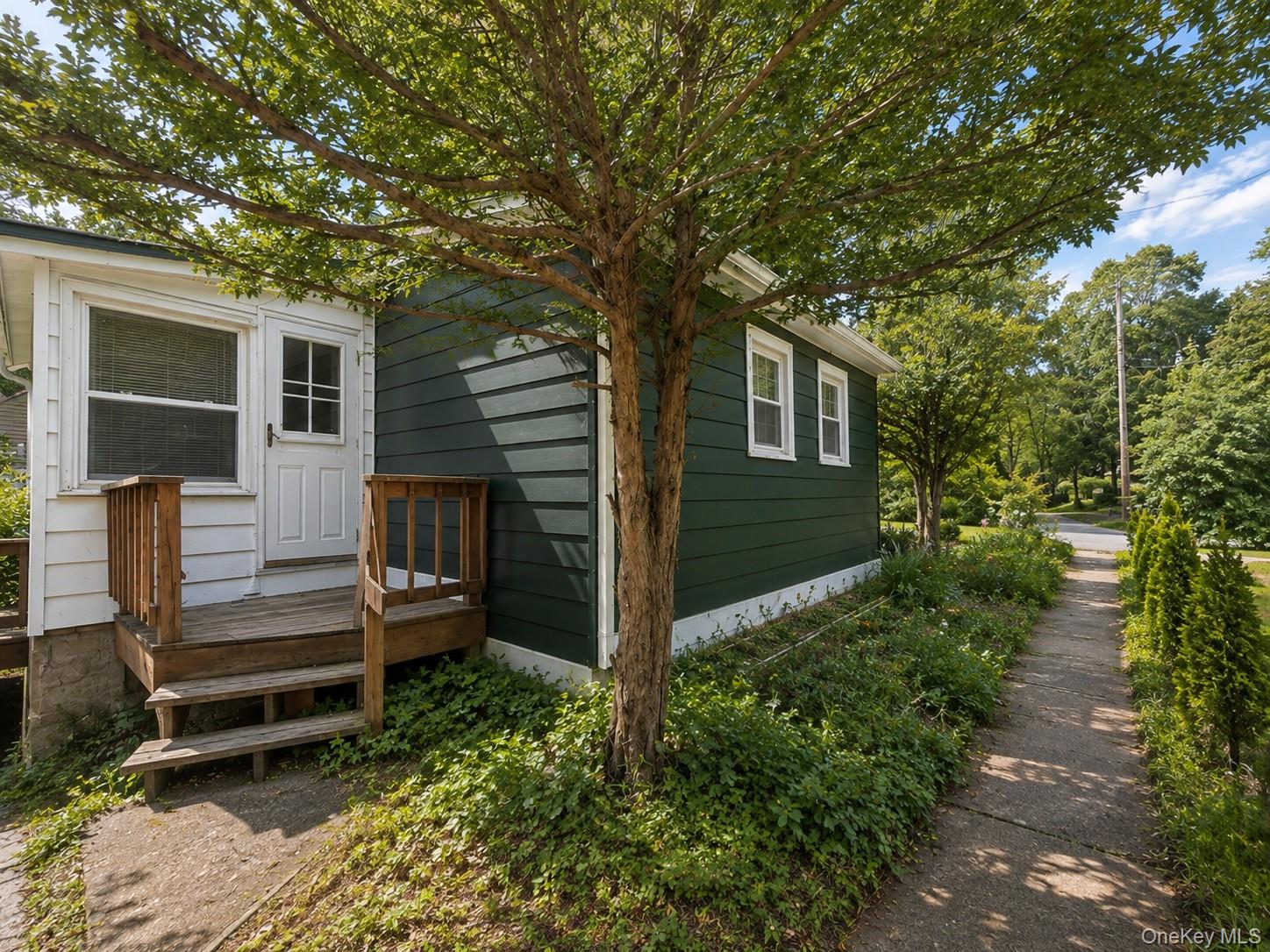31 Lake Shore Drive – For Sale photo 27
