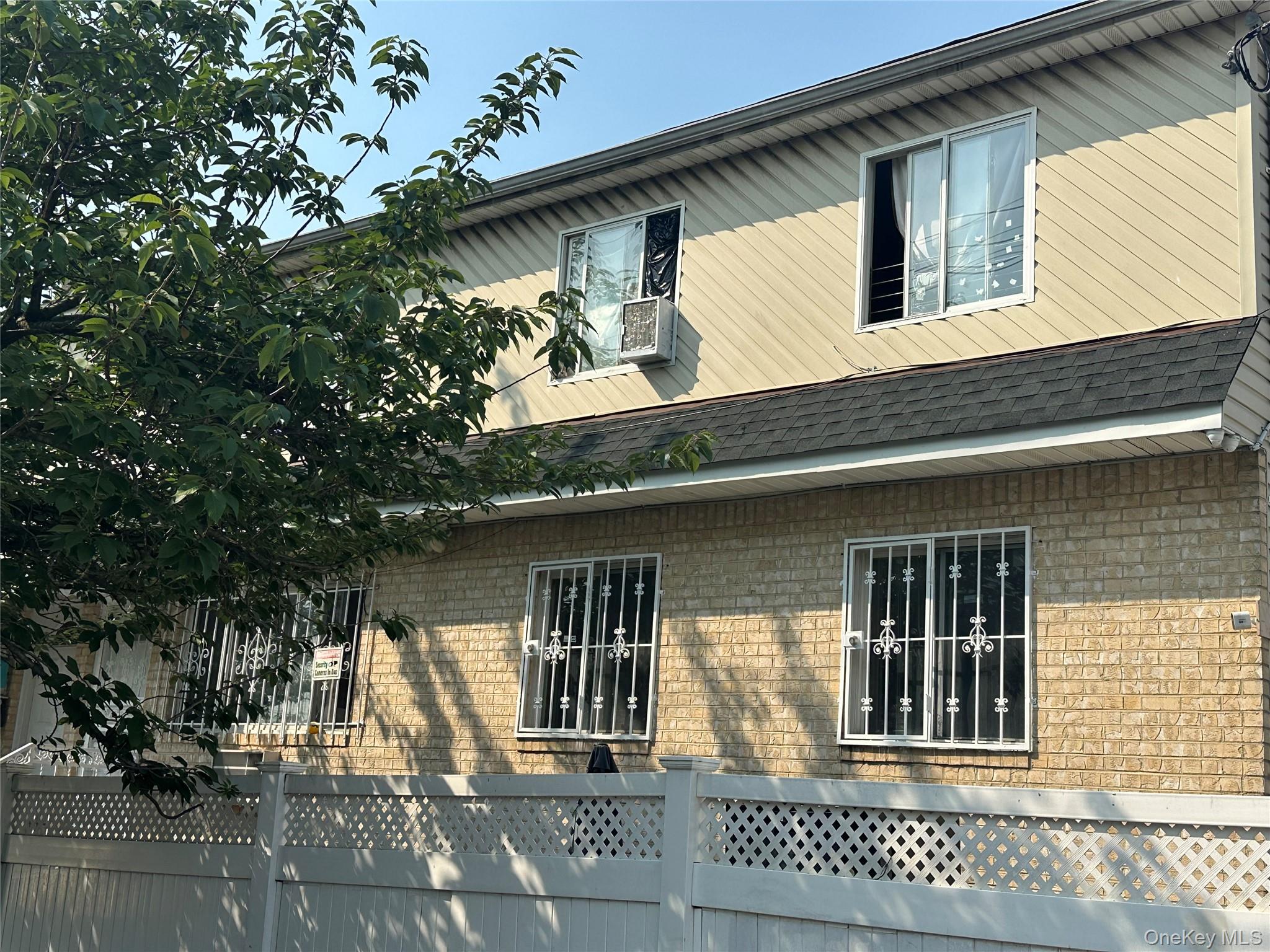 106-04 Waltham Street – For Sale
