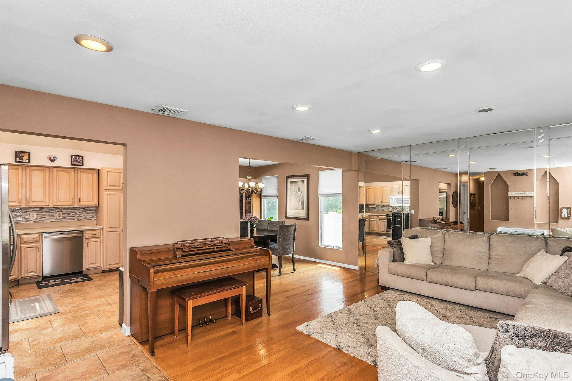58 Crescent Place – For Sale photo 4