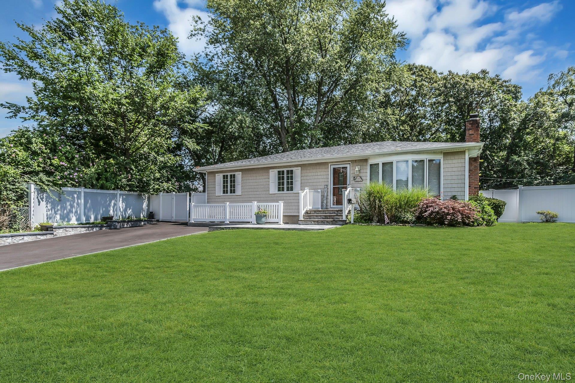 58 Crescent Place – For Sale photo 3
