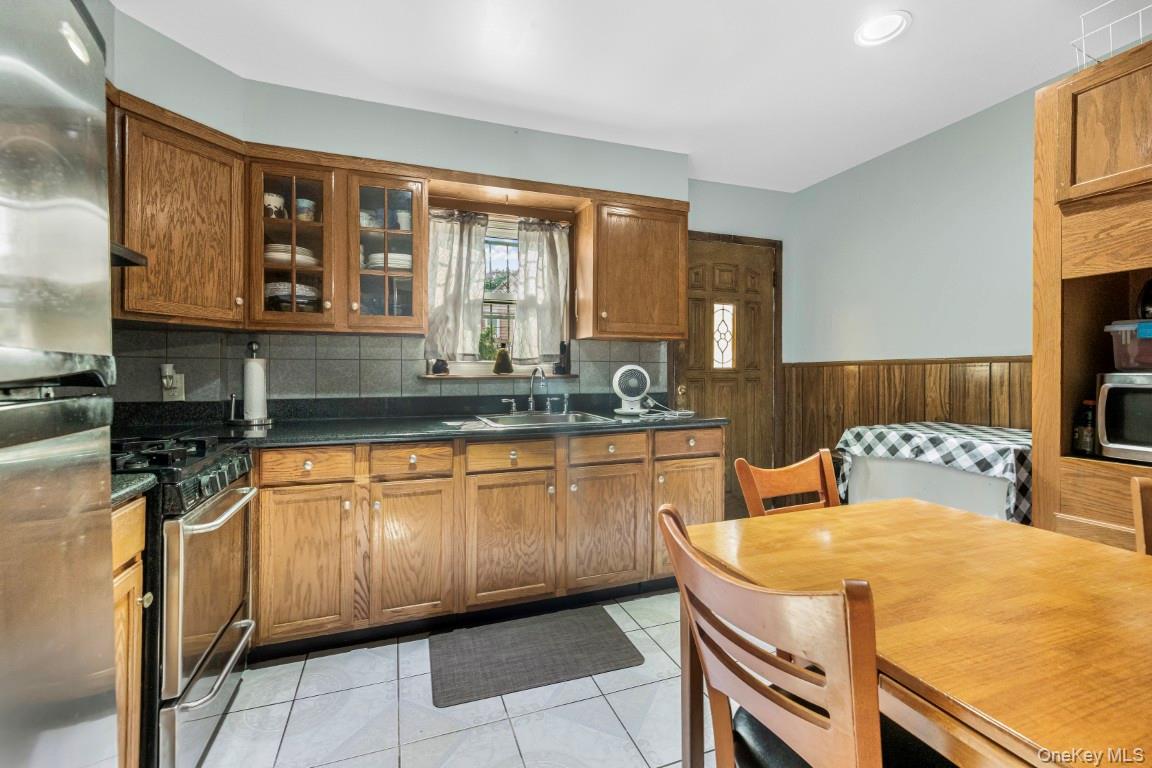 1363 Albany Avenue – For Sale photo 9