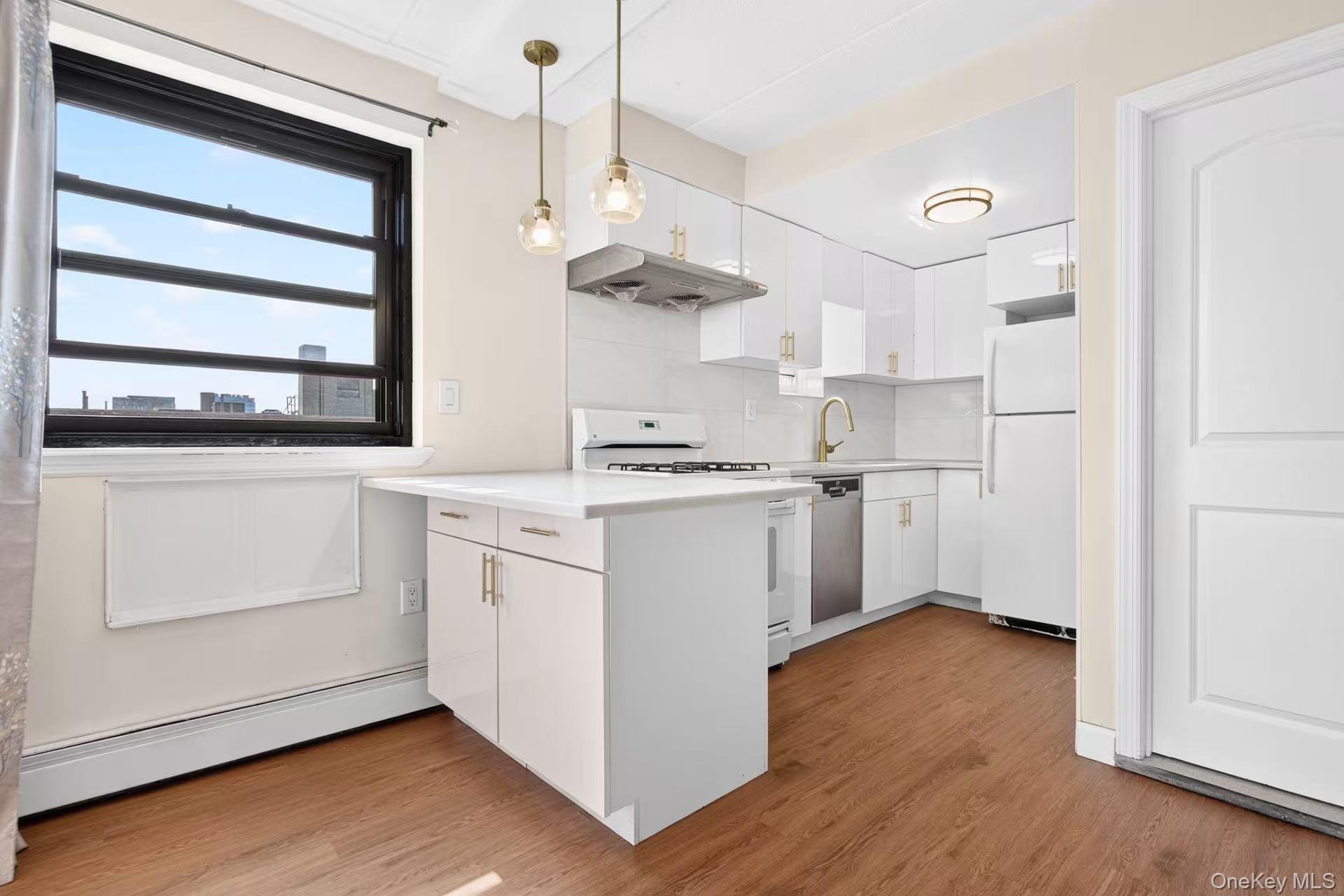 14468 38th Avenue, Unit 703 photo 8