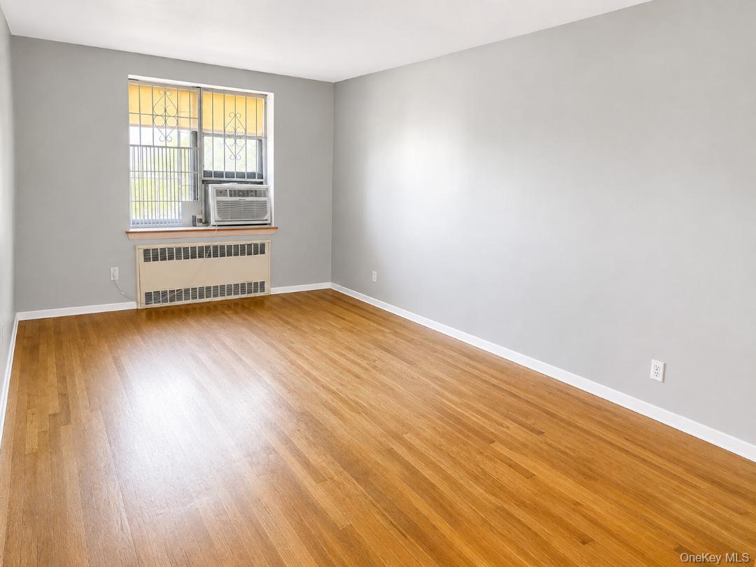 140-14 28th Road, Unit 6A photo 3