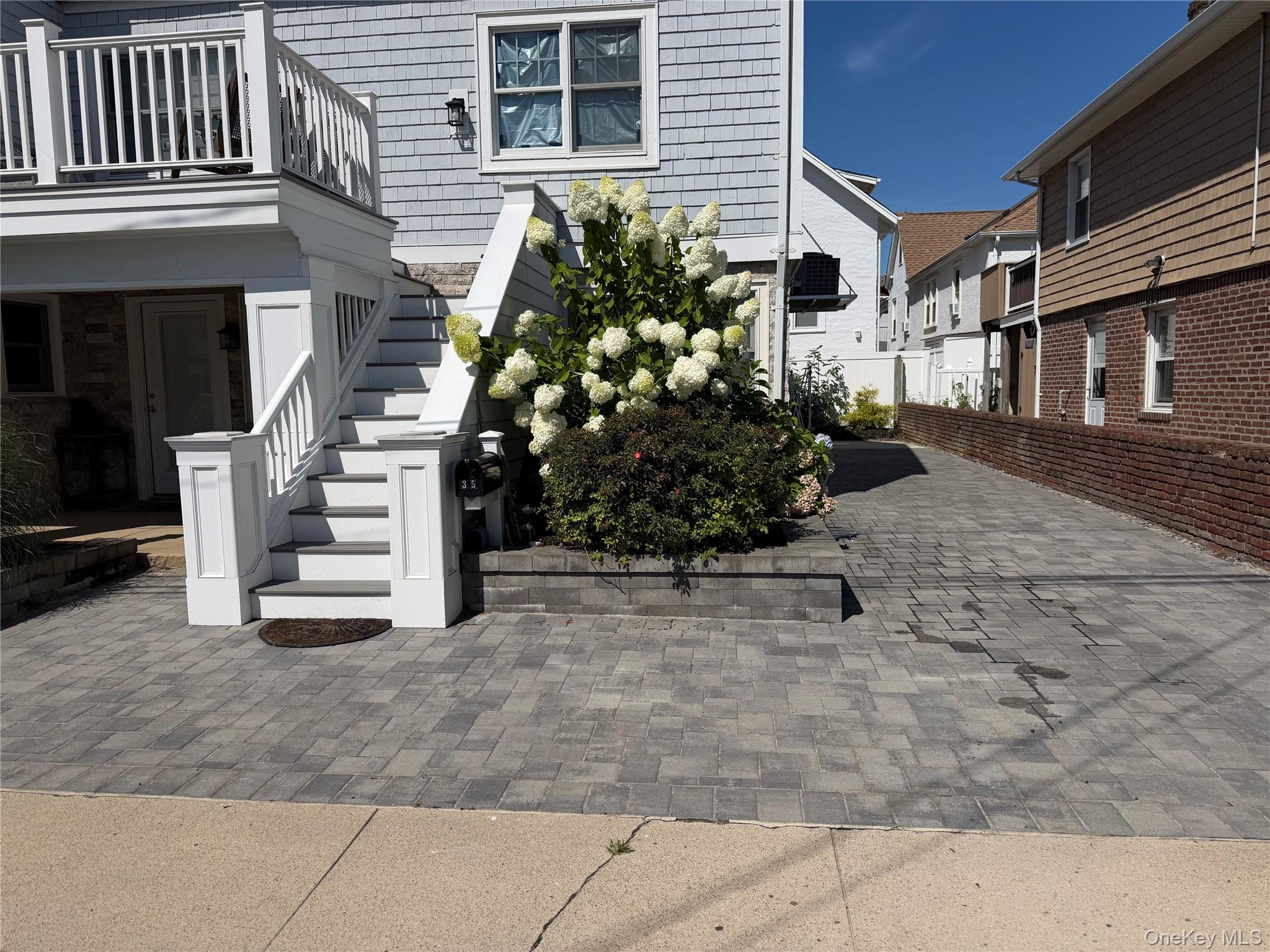 35 Trenton Avenue, Unit 1st Floor photo 2