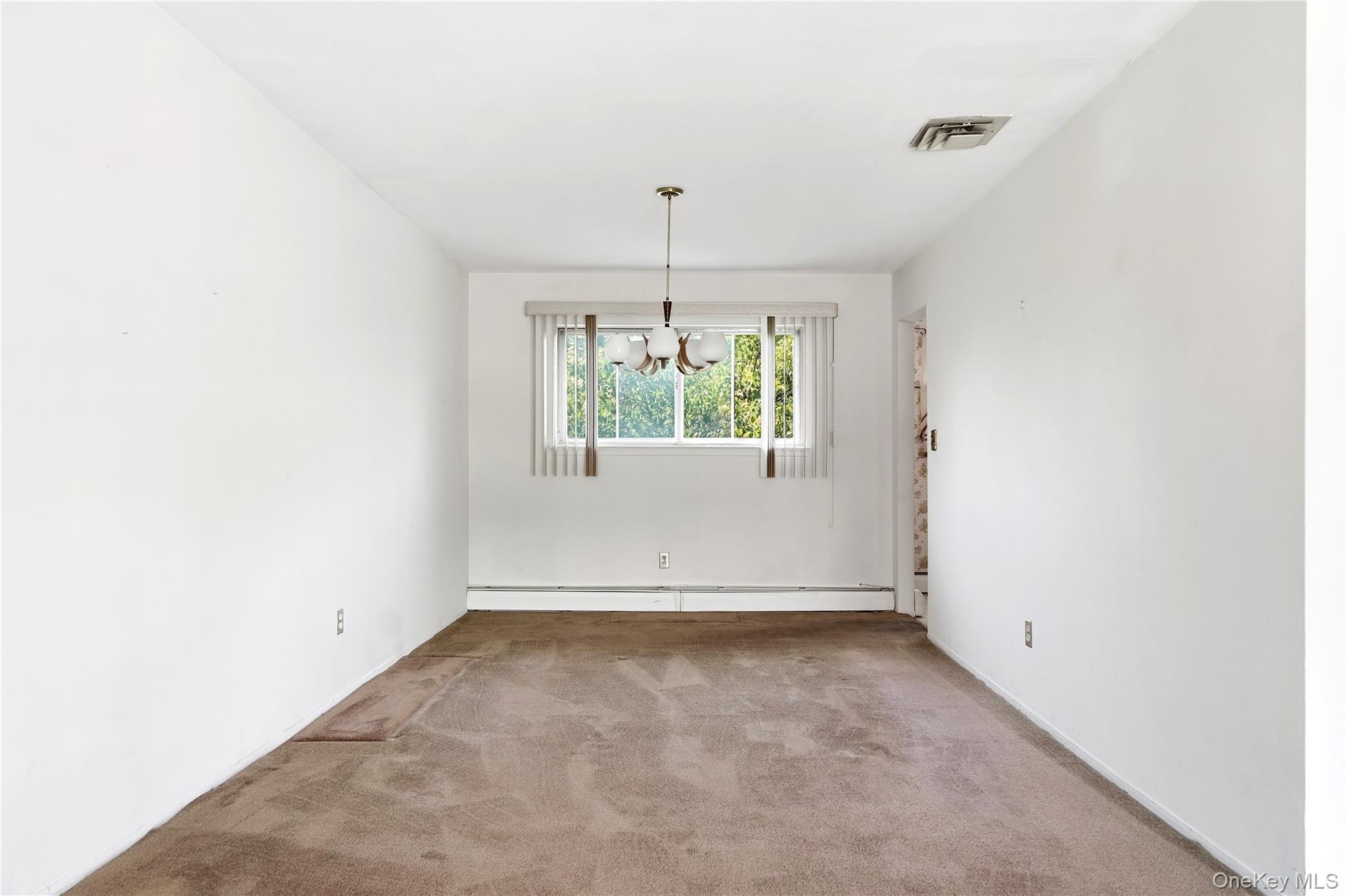 18 Valley Lane E – For Sale photo 8
