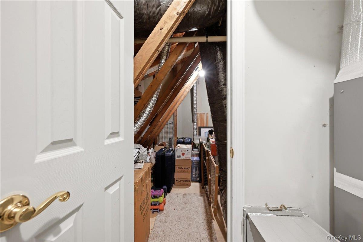 10 Casey Lane – For Sale photo 23