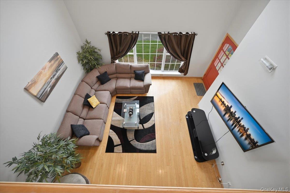 10 Casey Lane – For Sale photo 17