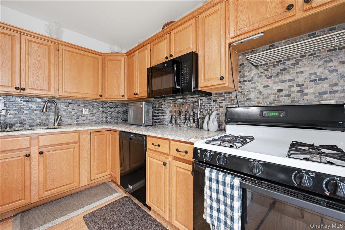 10 Casey Lane – For Sale photo 10